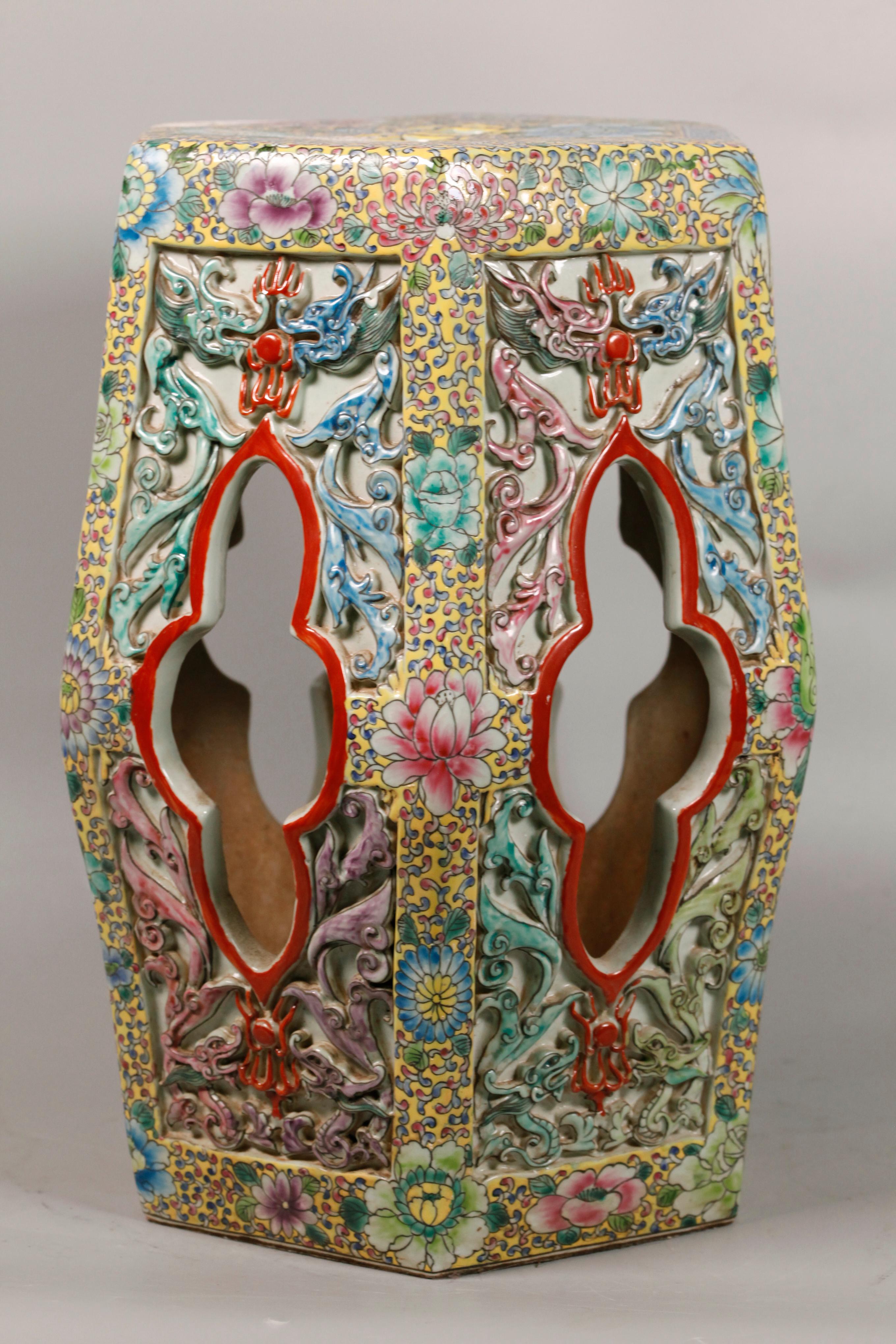 Porcelain Chinese hexagonal porcelain garden seat For Sale