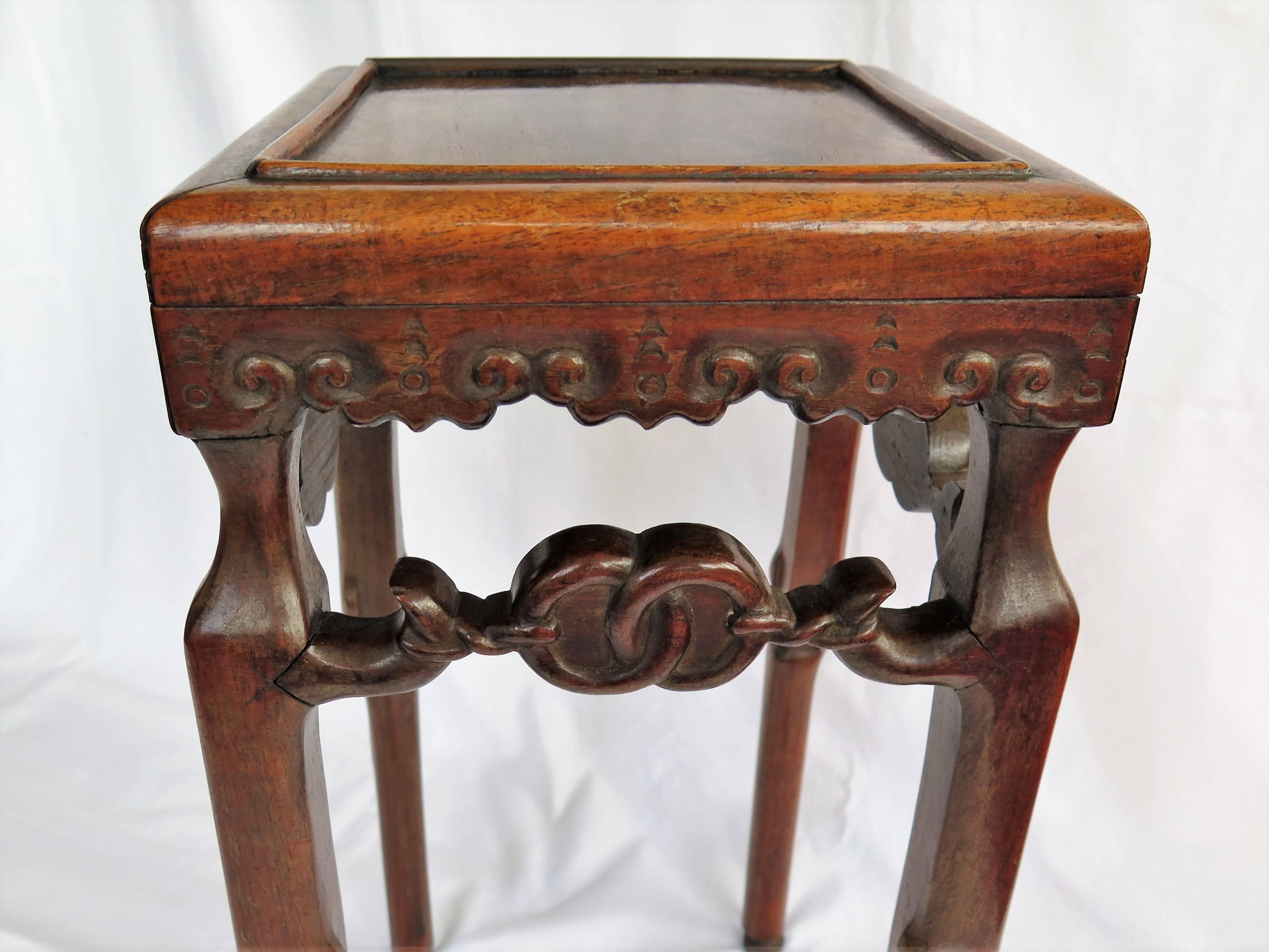 Chinese Hongmu Hardwood Stand or Side Table, 19th Century Qing 1