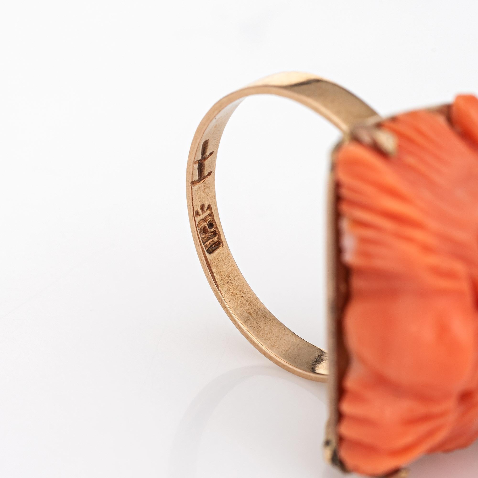 Chinesischer unsterblicher Ring mit geschnitzter Koralle, Vintage 18k Gelbgold Nachlass-Schmuck im Angebot 1