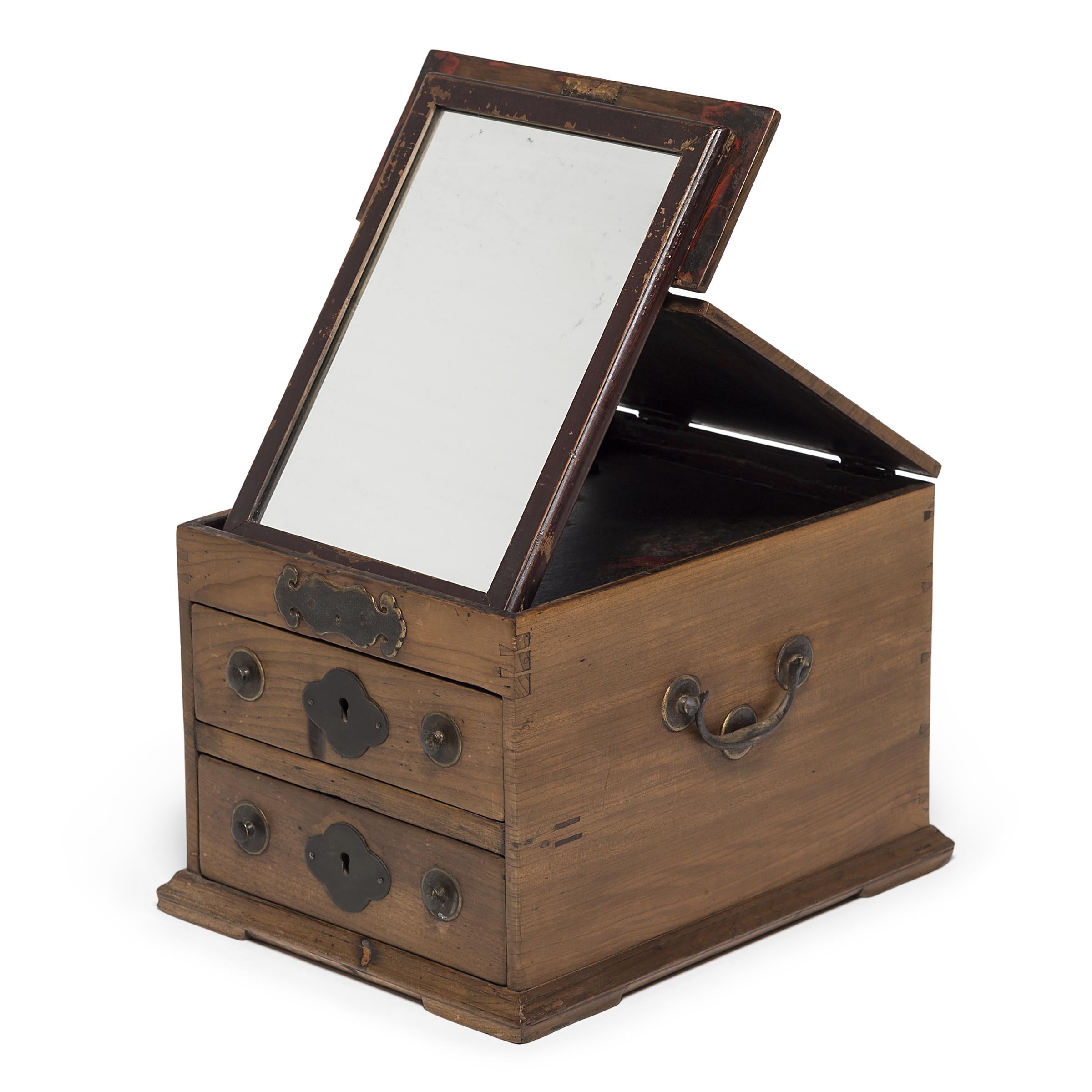 20th Century Chinese Immortality Jewelry Box