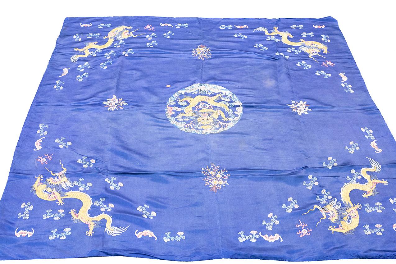 Chinois Textile en soie chinoise The Claw Dragon à cinq griffes en vente