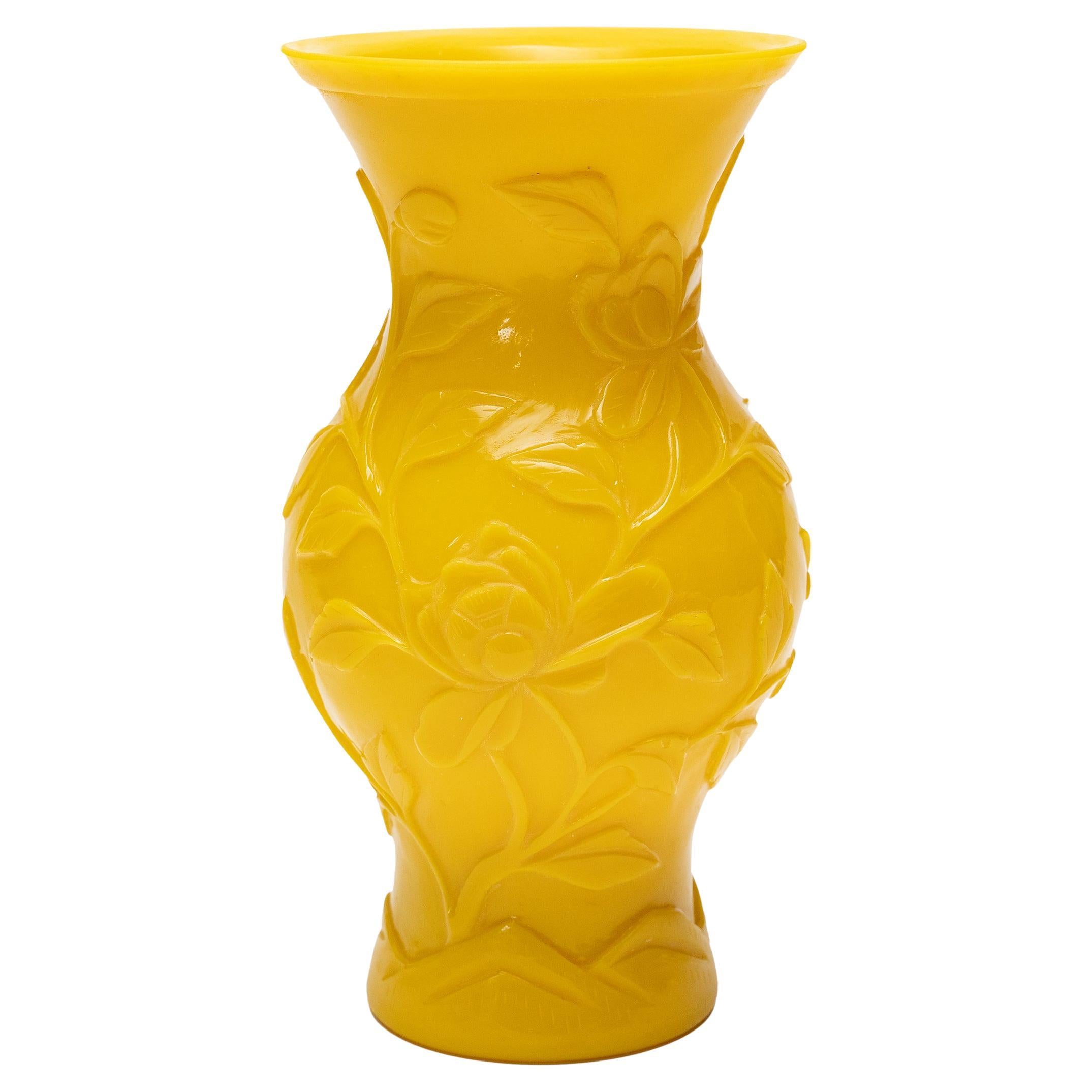 Chinese Imperial Yellow Peking Glass Vase, c. 1900