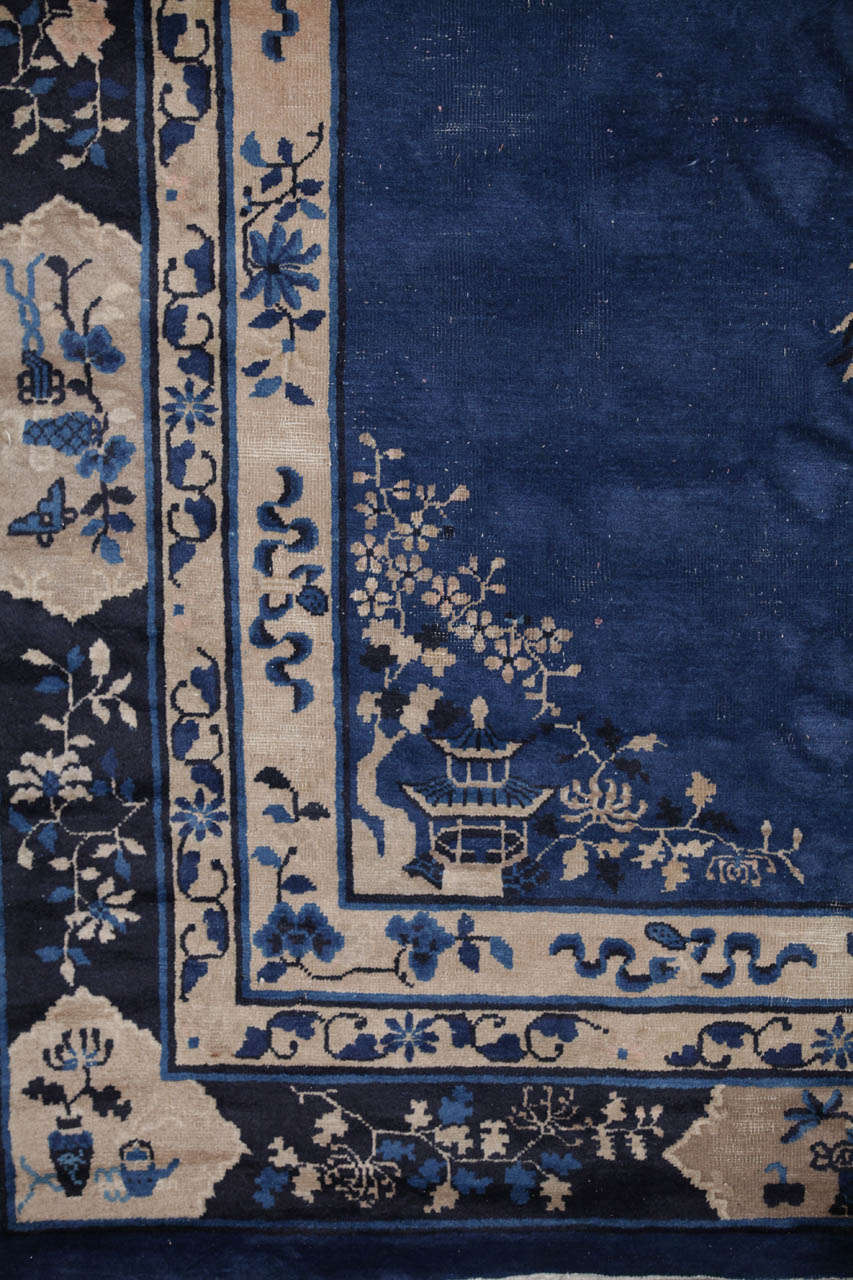 Chinois Tapis chinois de Pékin bleu indigo:: 1920 en vente
