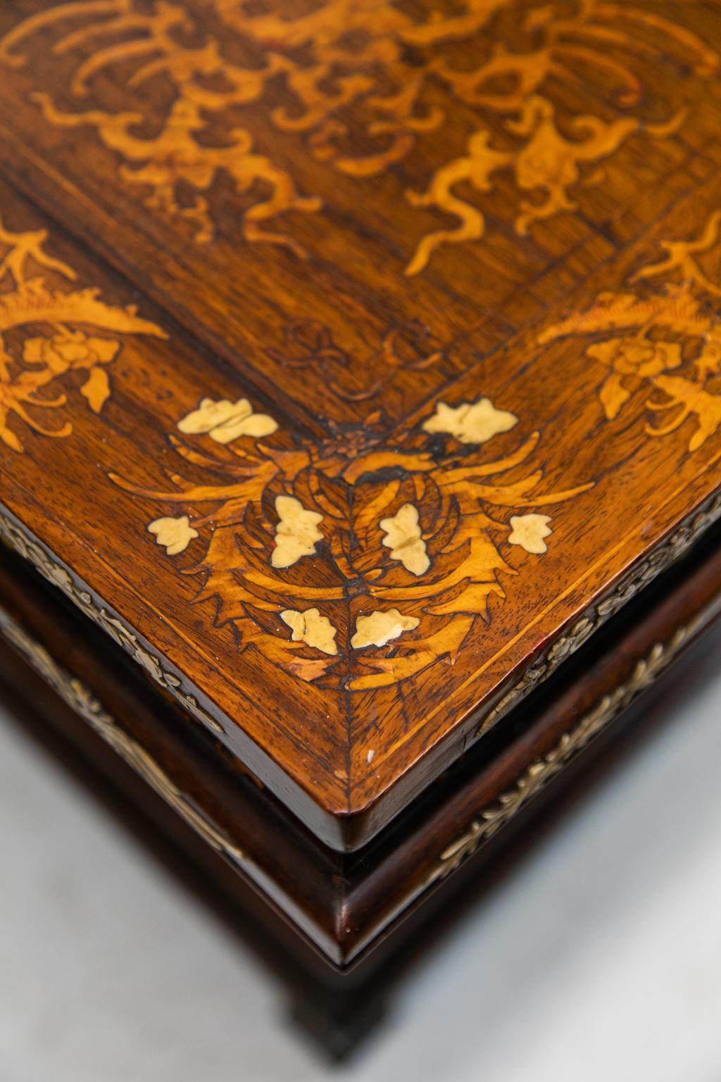 Chinese Inlaid Center Table For Sale 3