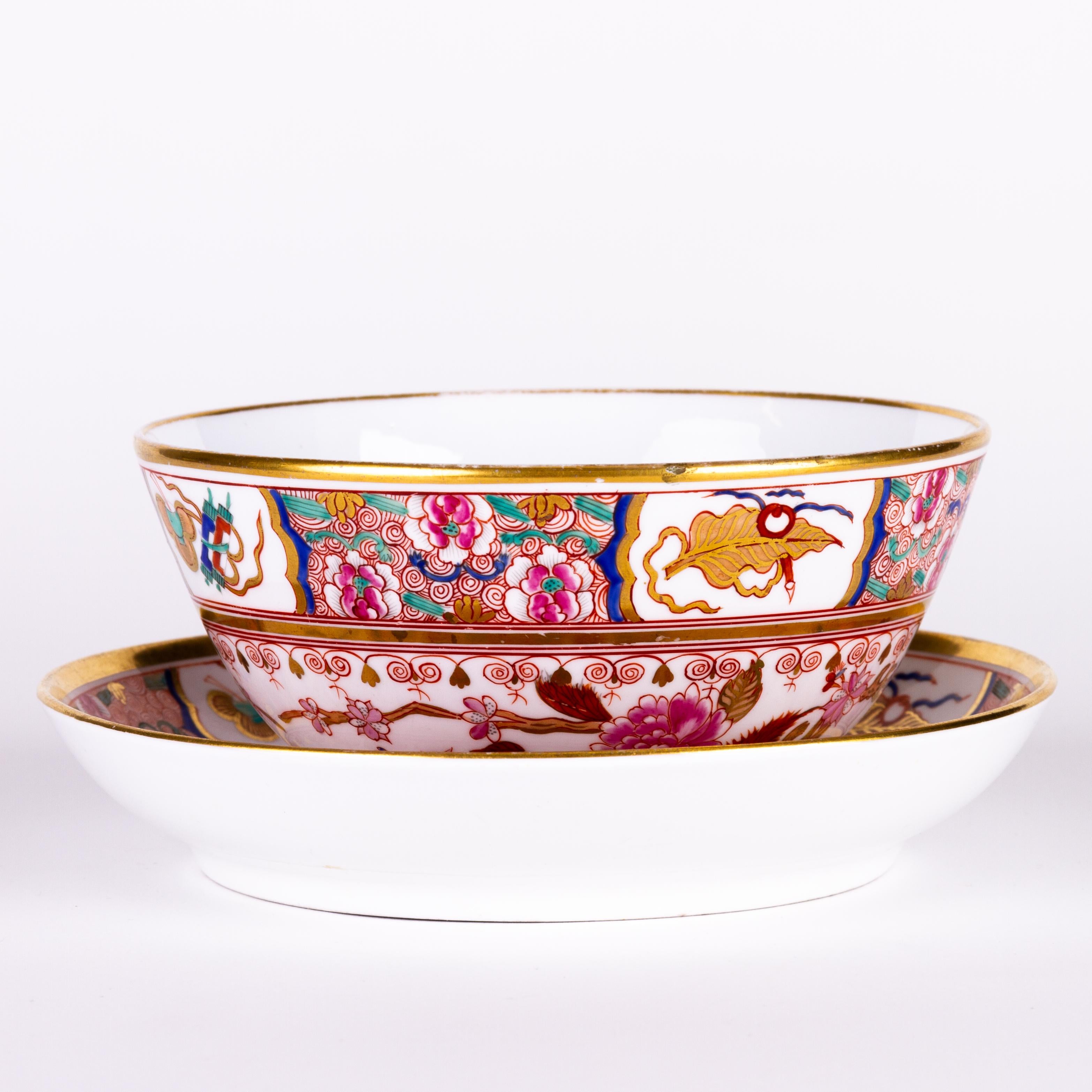 Cuenco de porcelana inglesa de inspiración china pintado a mano Siglo XVIII siglo XVIII y antes en venta