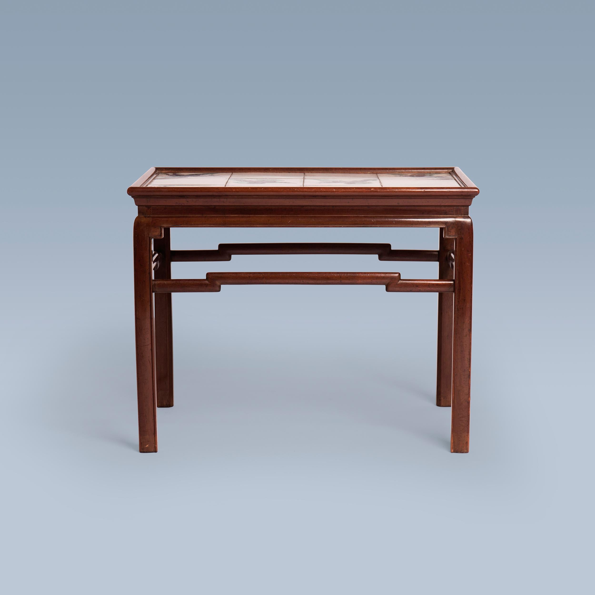 Danish Chinese inspired mahogany coffee table with tiles in white, green, blue nuances For Sale