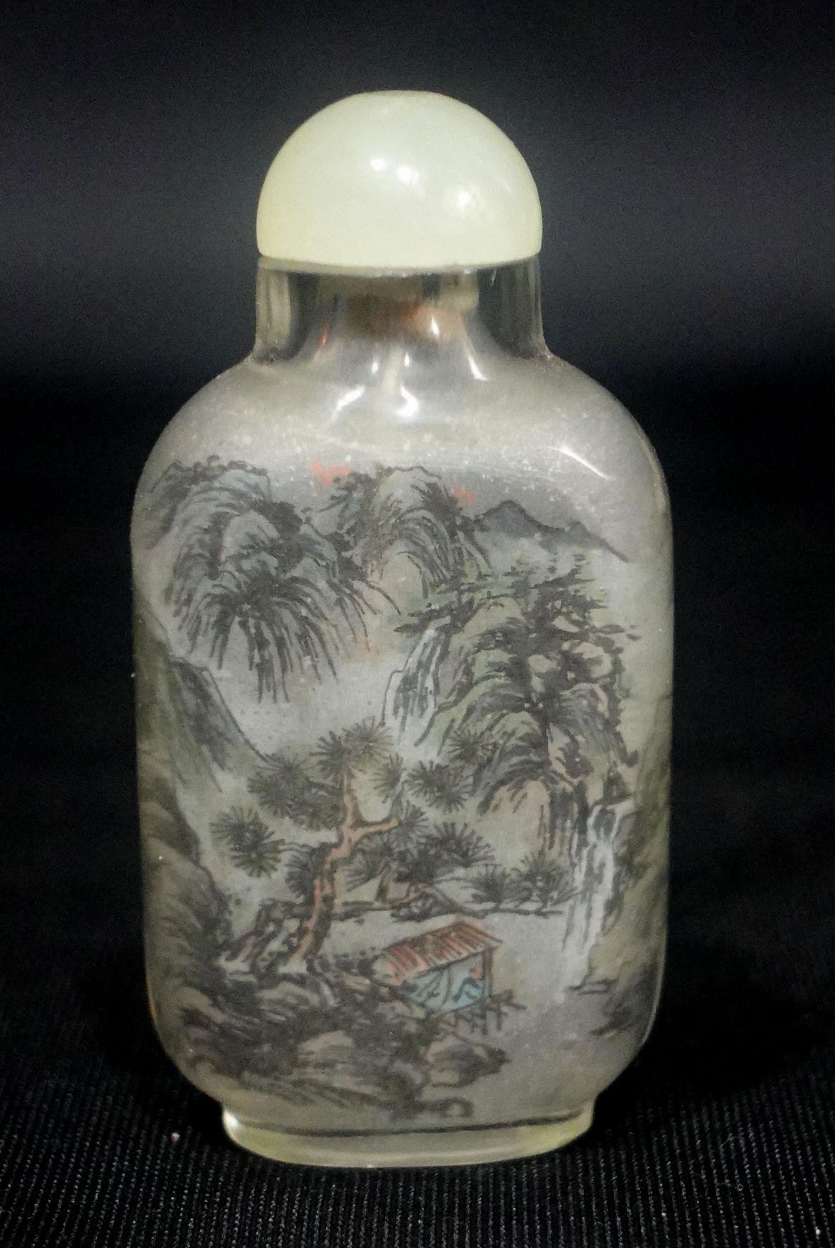 Chinesische interior bemalte Schnupftabakflasche aus Glas, signiert, 19. Jahrhundert im Angebot 1