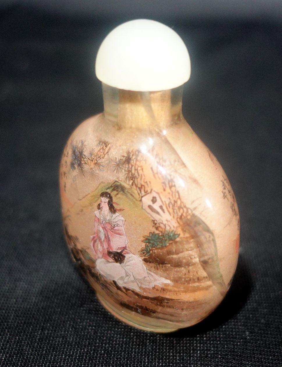 Chinesische interior bemalte Schnupftabakflasche aus Glas, signiert mit Kalligrafie, um 1864 im Angebot 1