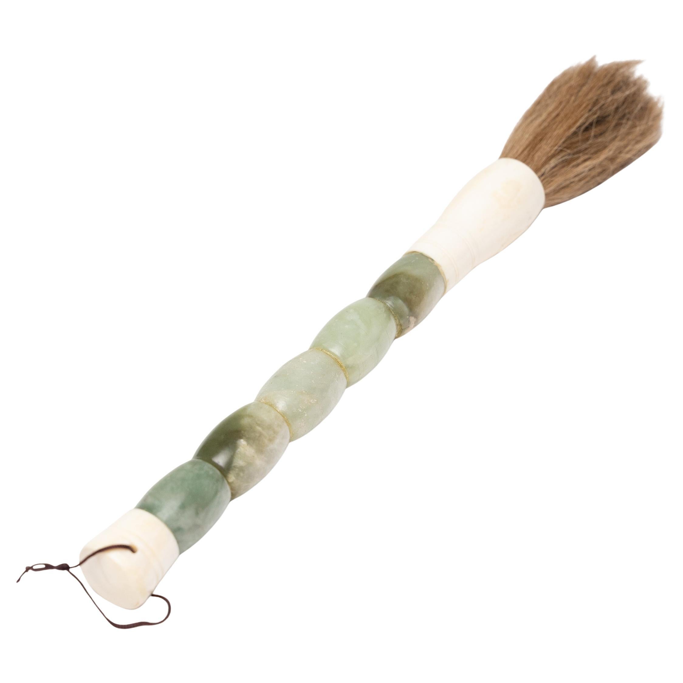 Pinceau de calligraphie en perles de jade chinoises