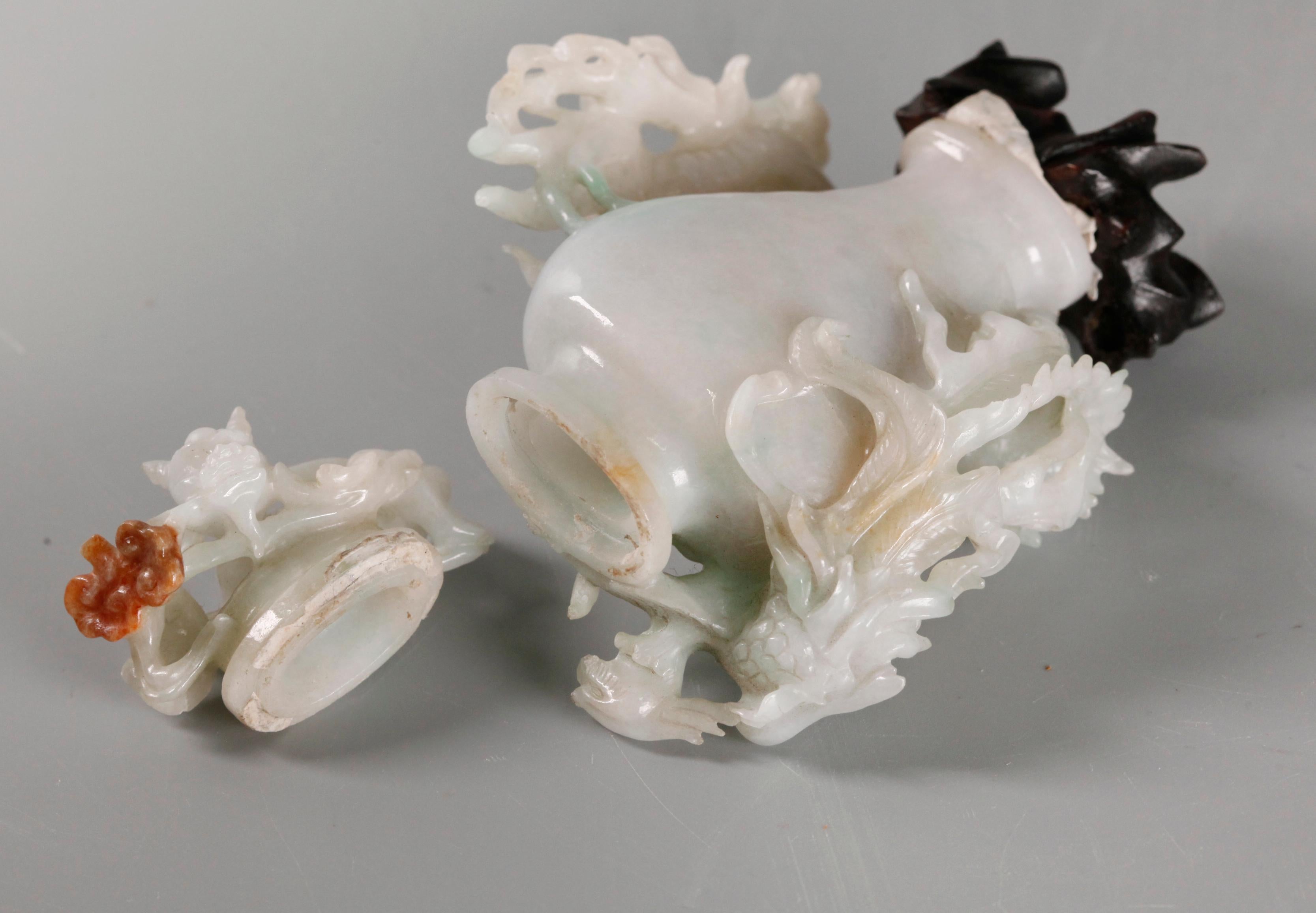 Jade Chinese jade cover vase For Sale