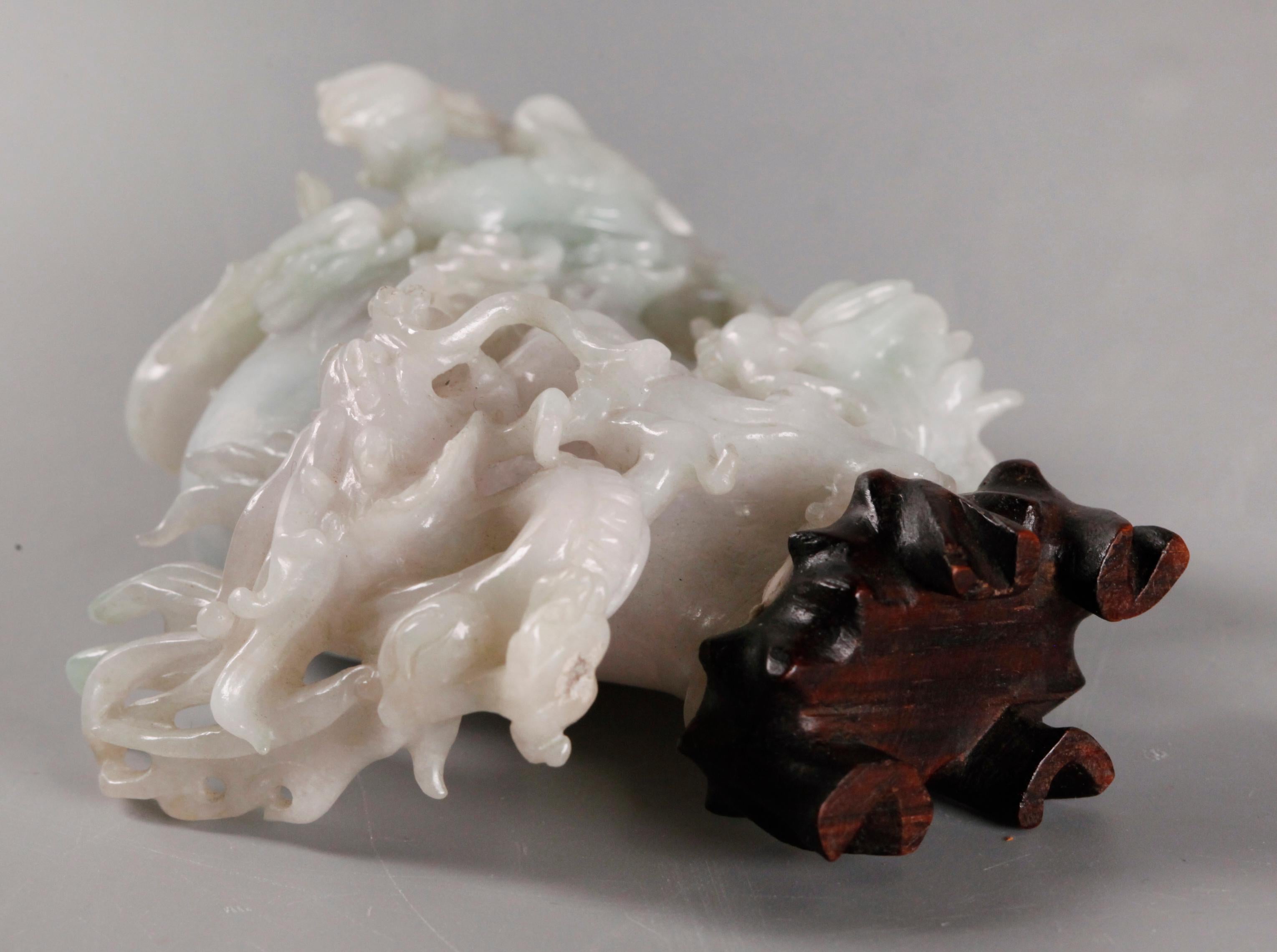 Chinese jade cover vase For Sale 1
