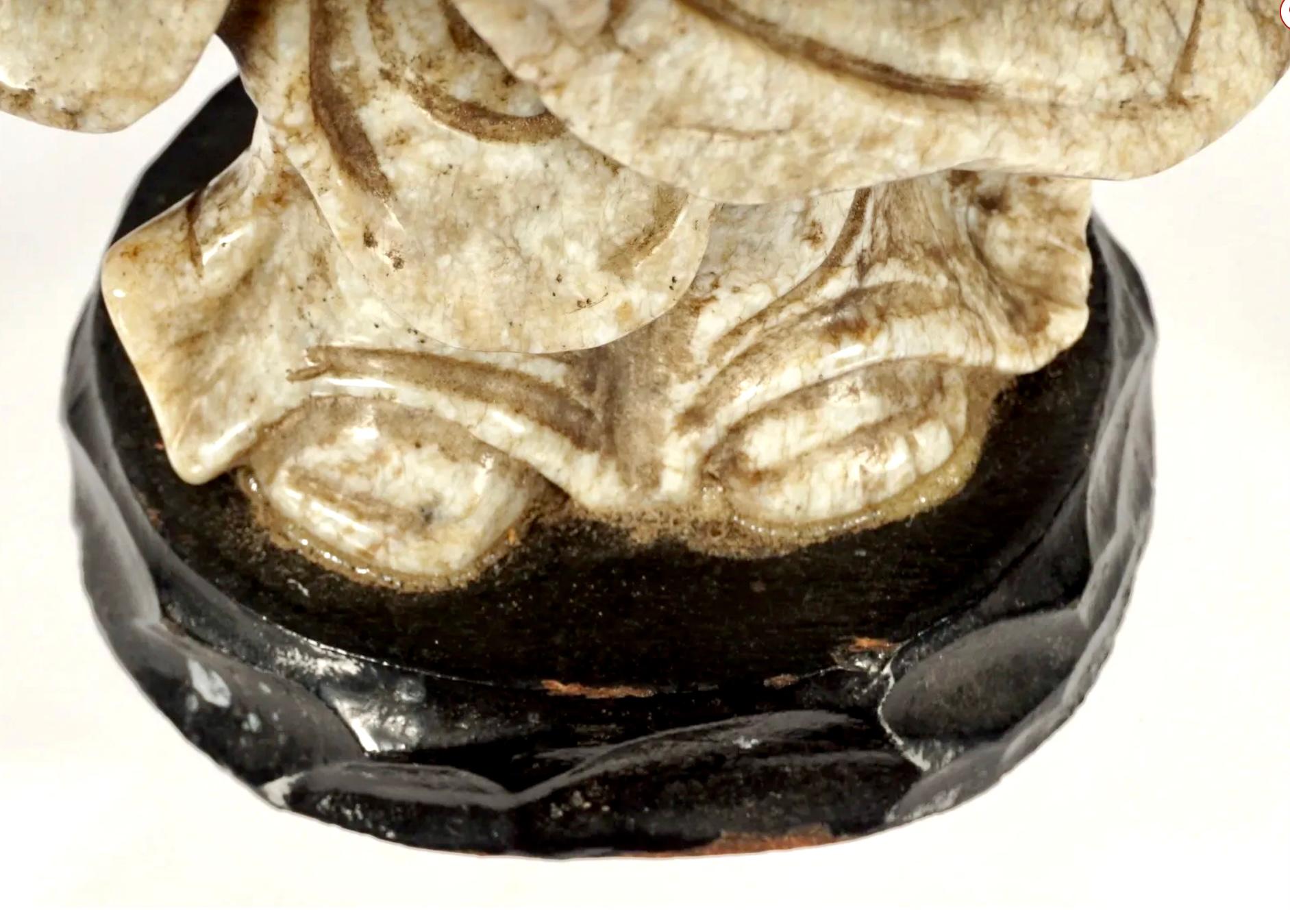 Figura di giada cinese di Guanyin In condizioni buone in vendita a Bradenton, FL