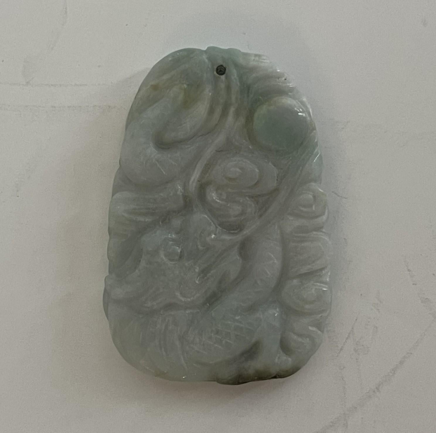 Chinese Jade Jadeite / Nephrite Pendant finely hand carved dragon, 19th C Qing For Sale 1