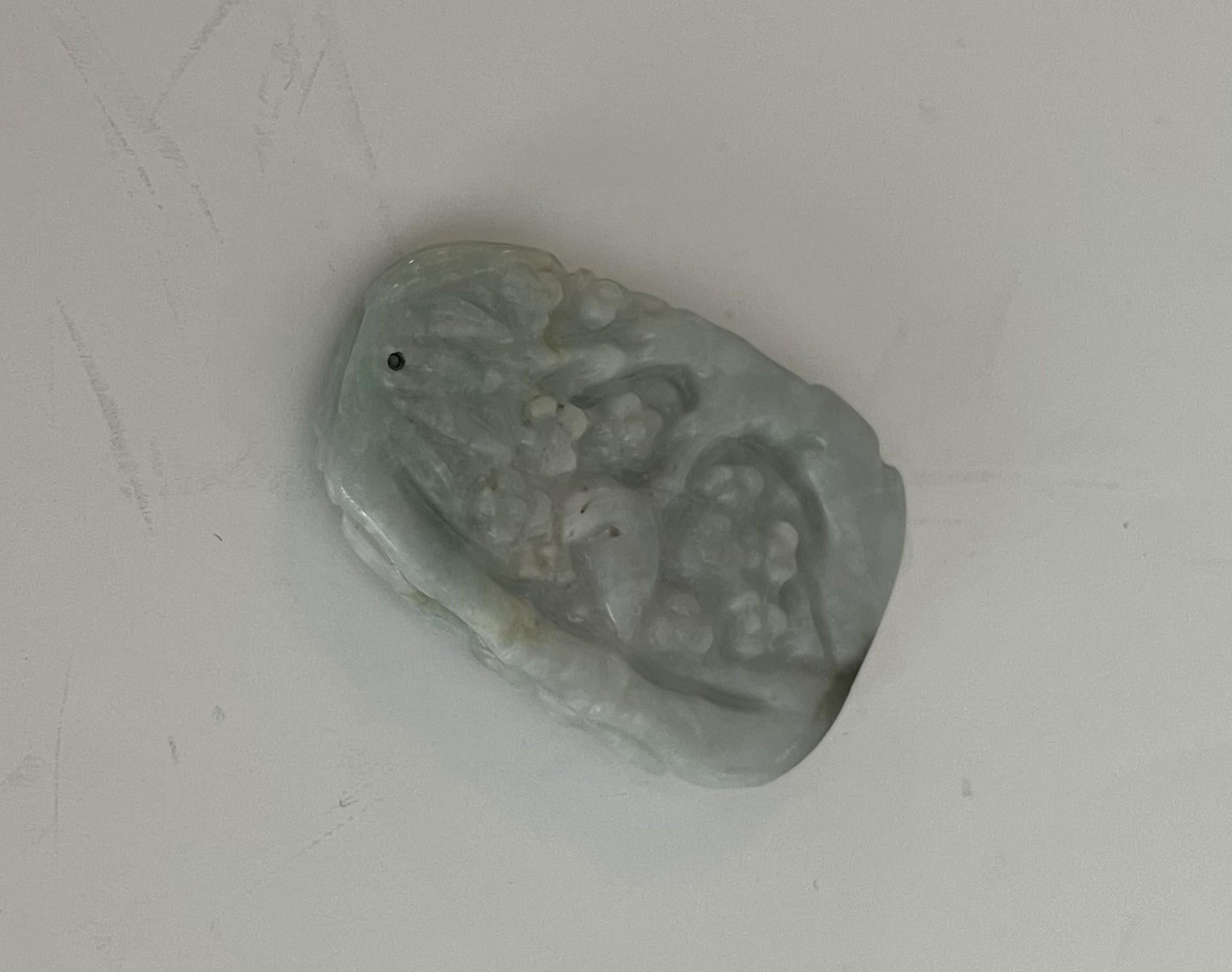 Chinese Jade Jadeite / Nephrite Pendant finely hand carved dragon, 19th C Qing For Sale 2