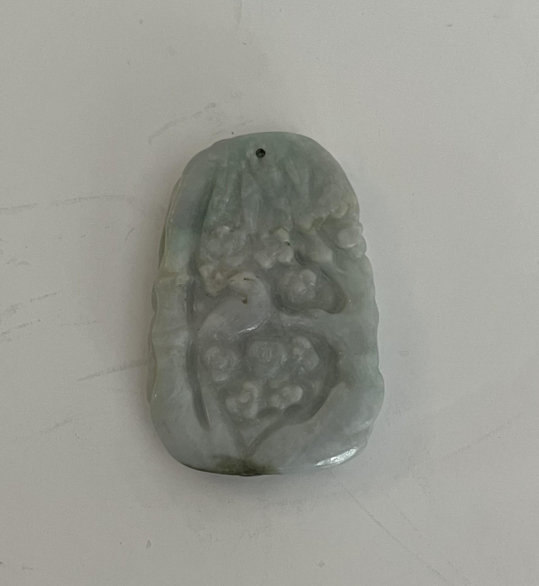 Chinese Jade Jadeite / Nephrite Pendant finely hand carved dragon, 19th C Qing For Sale 4