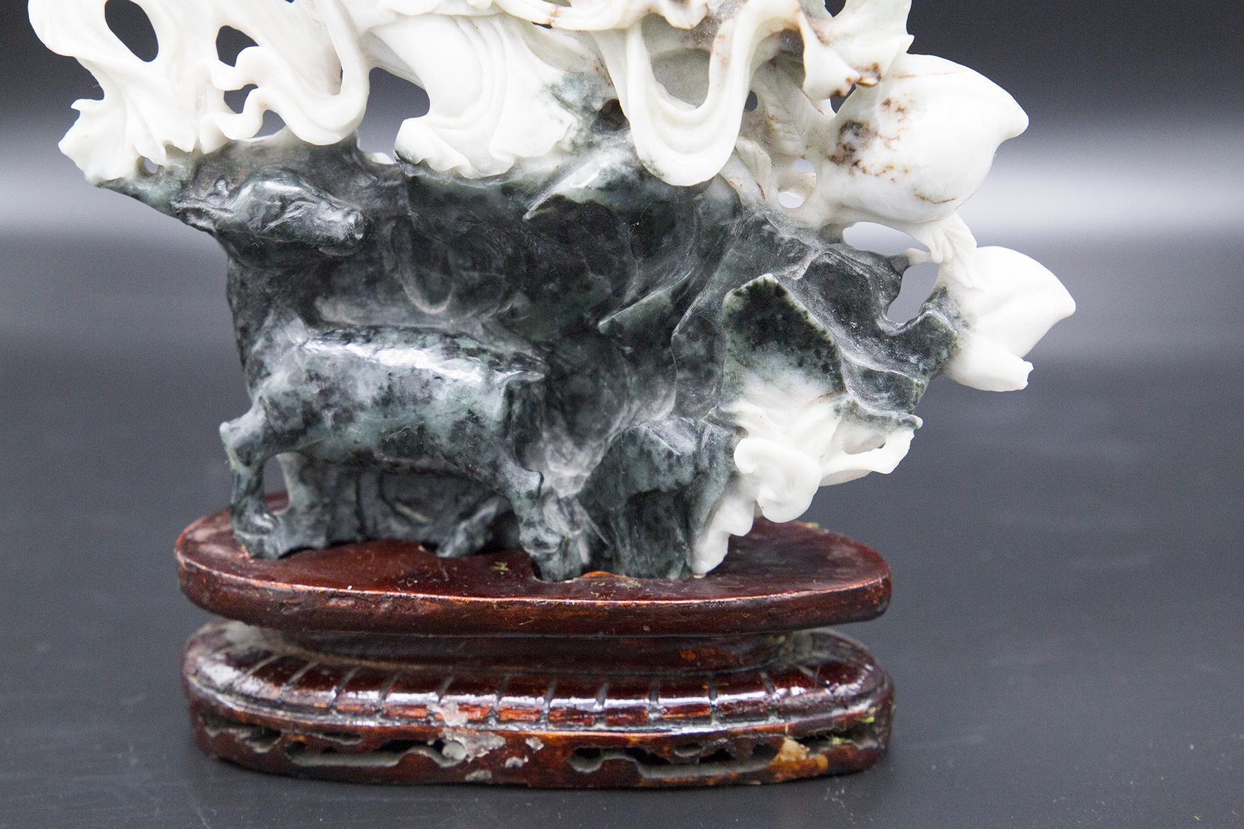 Chinesische Jade-Statue eines Konfuzianischen Salbei (Chinesischer Export) im Angebot