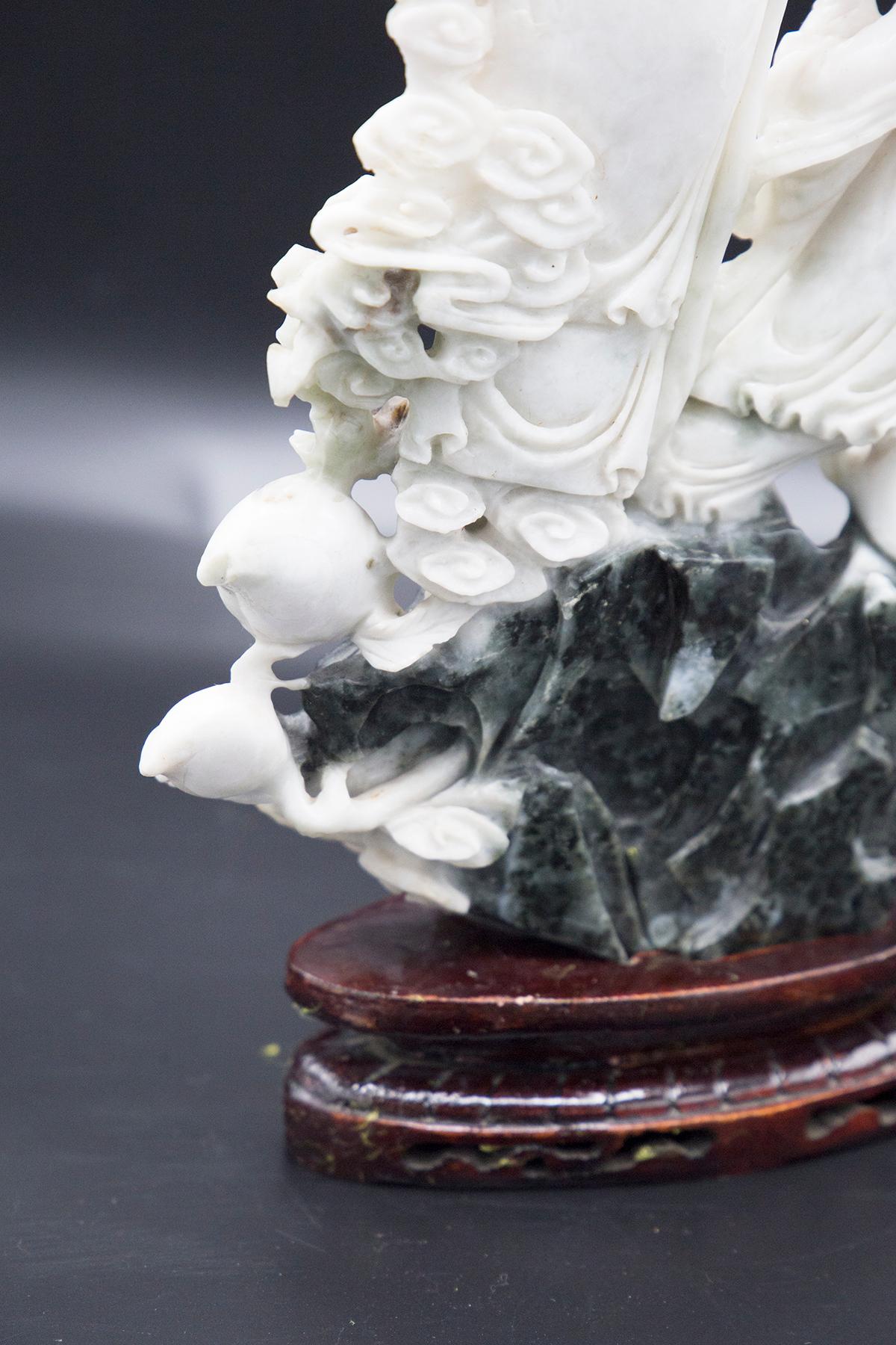 Chinesische Jade-Statue eines Konfuzianischen Salbei im Angebot 1