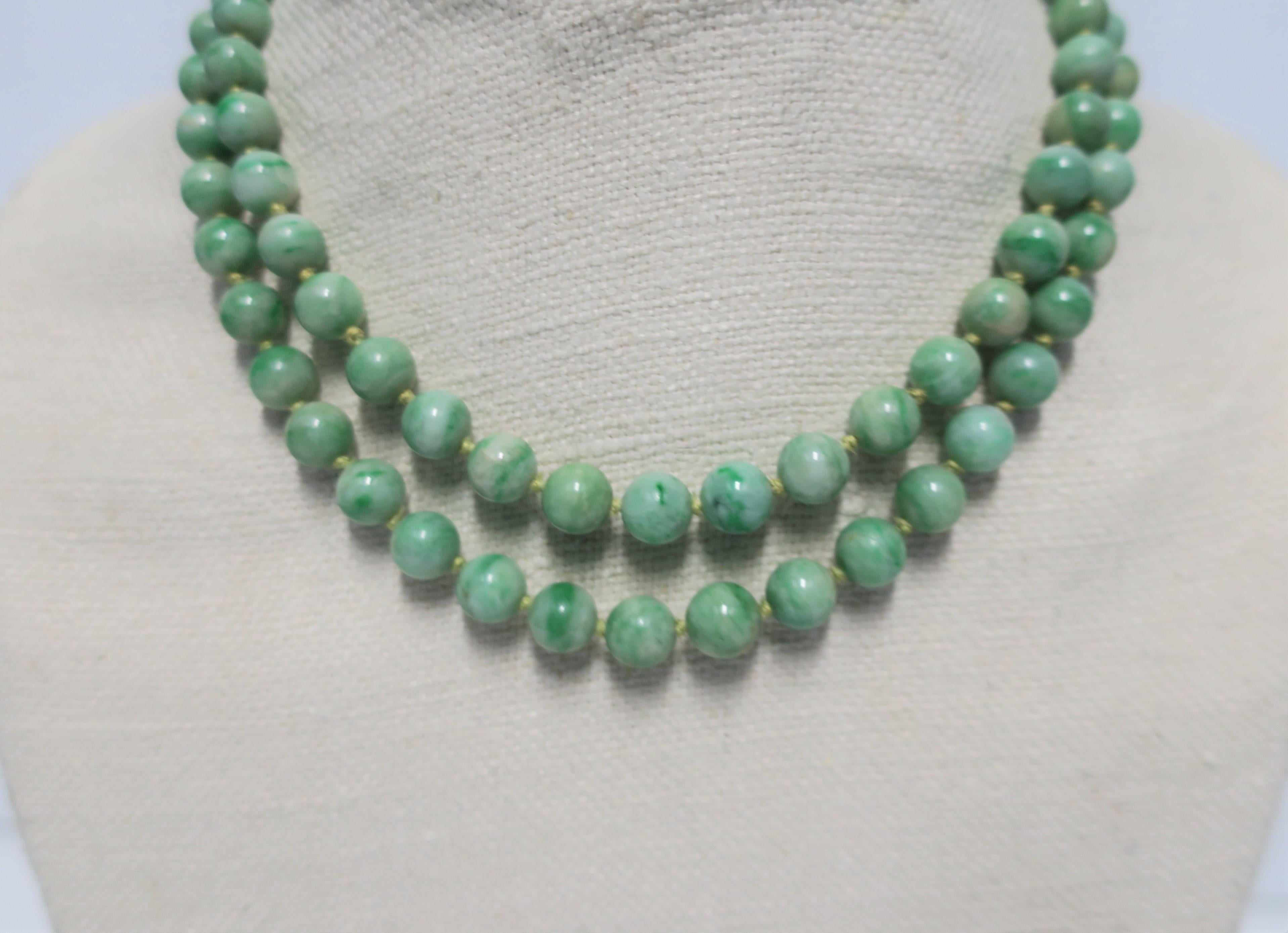 Chinese Jadeite and Gold Necklace, circa 1940s 3