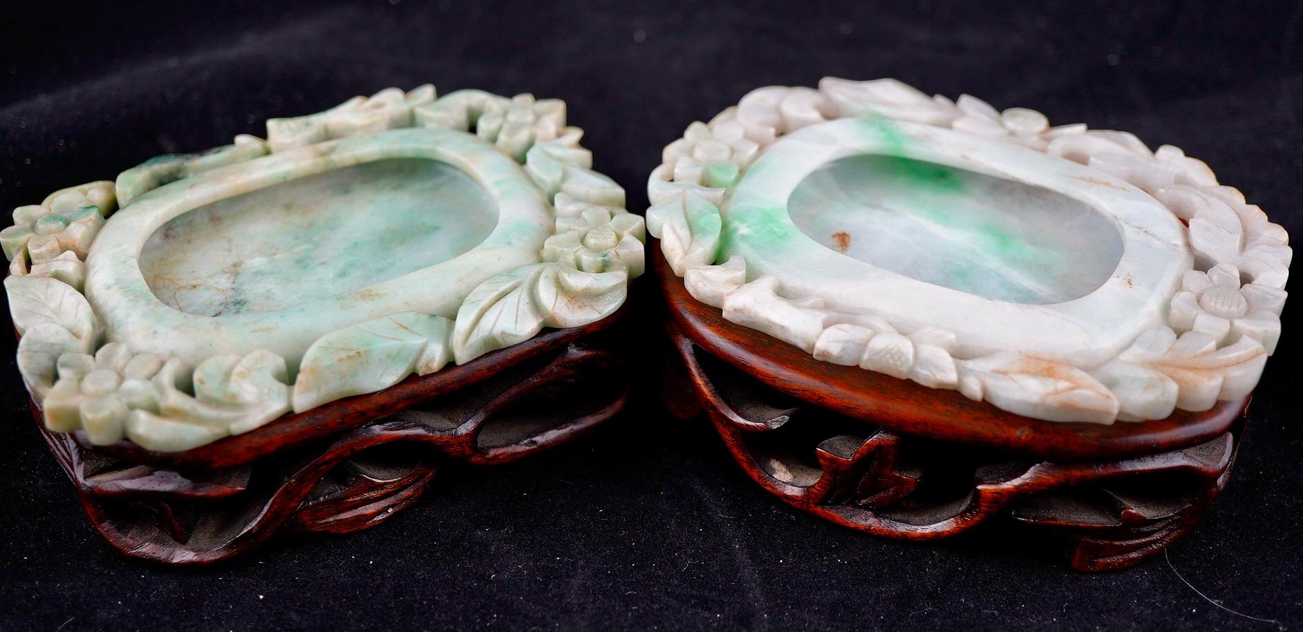 Chinese Export Chinese Jadeite Pair of Brush Pots on Stands, Qing Dynasty For Sale