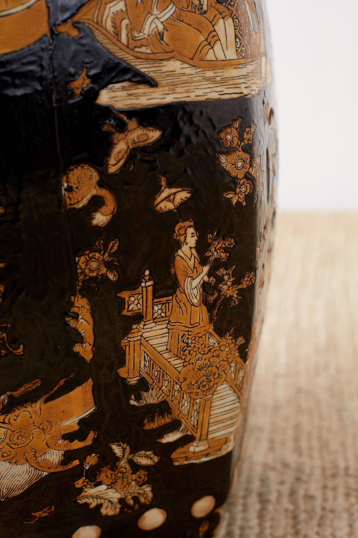Chinese Japanned Garden Stool or Drinks Table 10