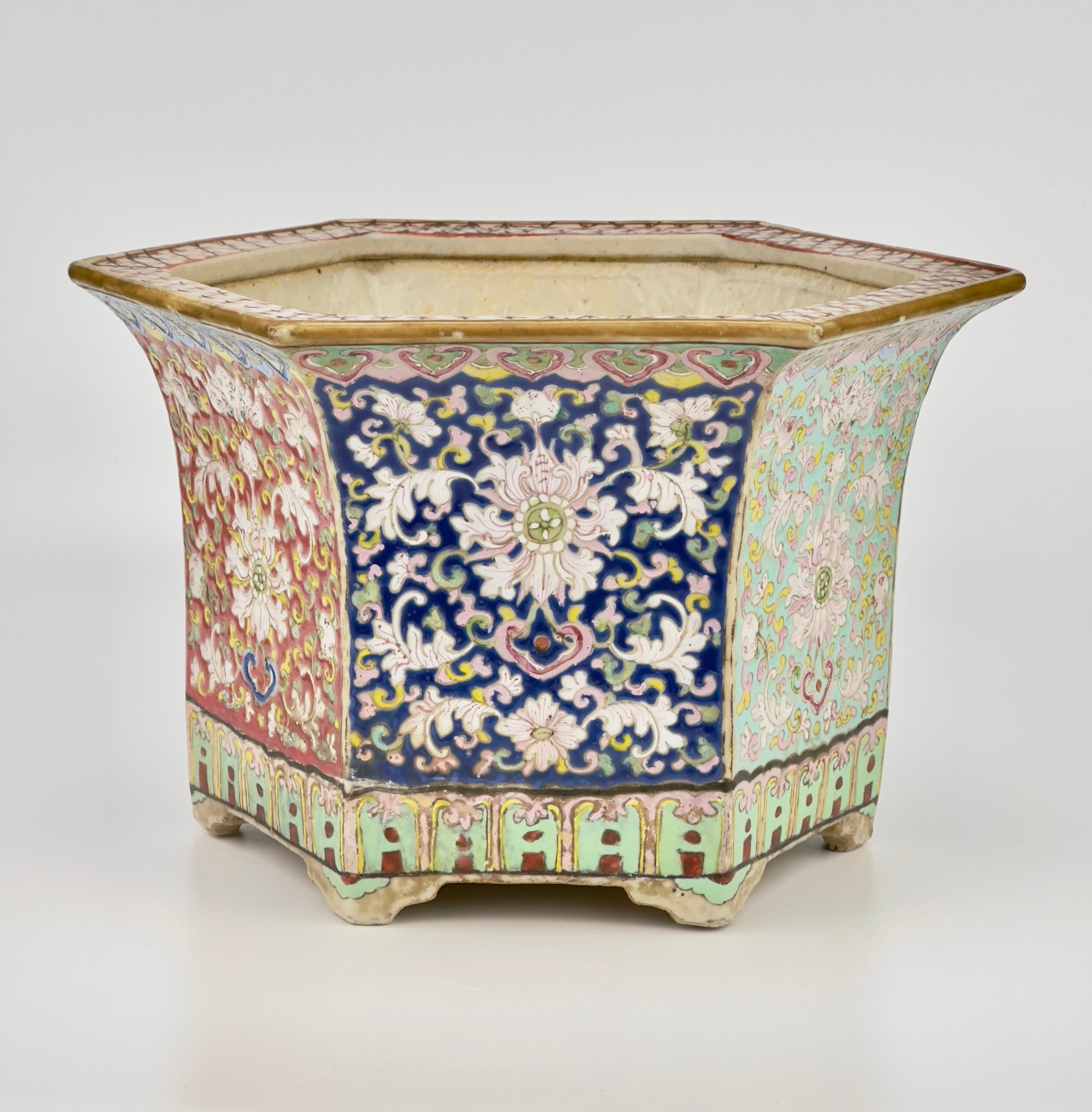 A Chinese jardinière rarely in six colors, hexagonal, China, presumably 19th century.

Period: Qing Dynasty
Type: Jardinière
Medium: Famille rose
Size : 17 cm(Height) x 24cm(Mouth Diameter)
Condition: Good


* Famille Rose﻿

The Famille Rose, from