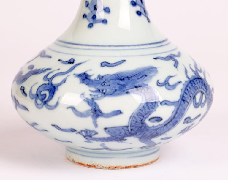 Ming Chinese Jiajing Mark Blue & White Dragon Painted Porcelain Vase For Sale