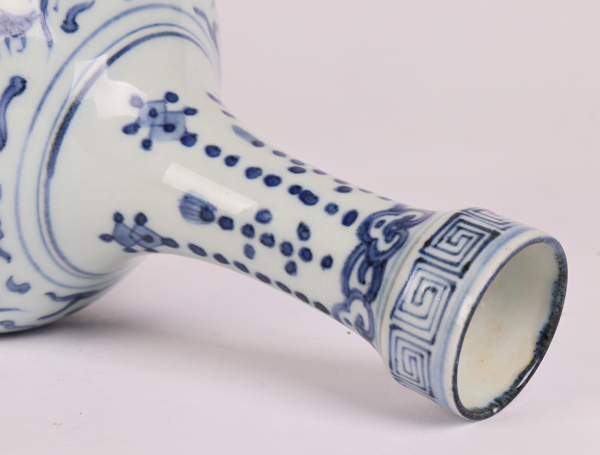 Chinese Jiajing Mark Blue & White Dragon Painted Porcelain Vase In Good Condition In Bishop's Stortford, Hertfordshire