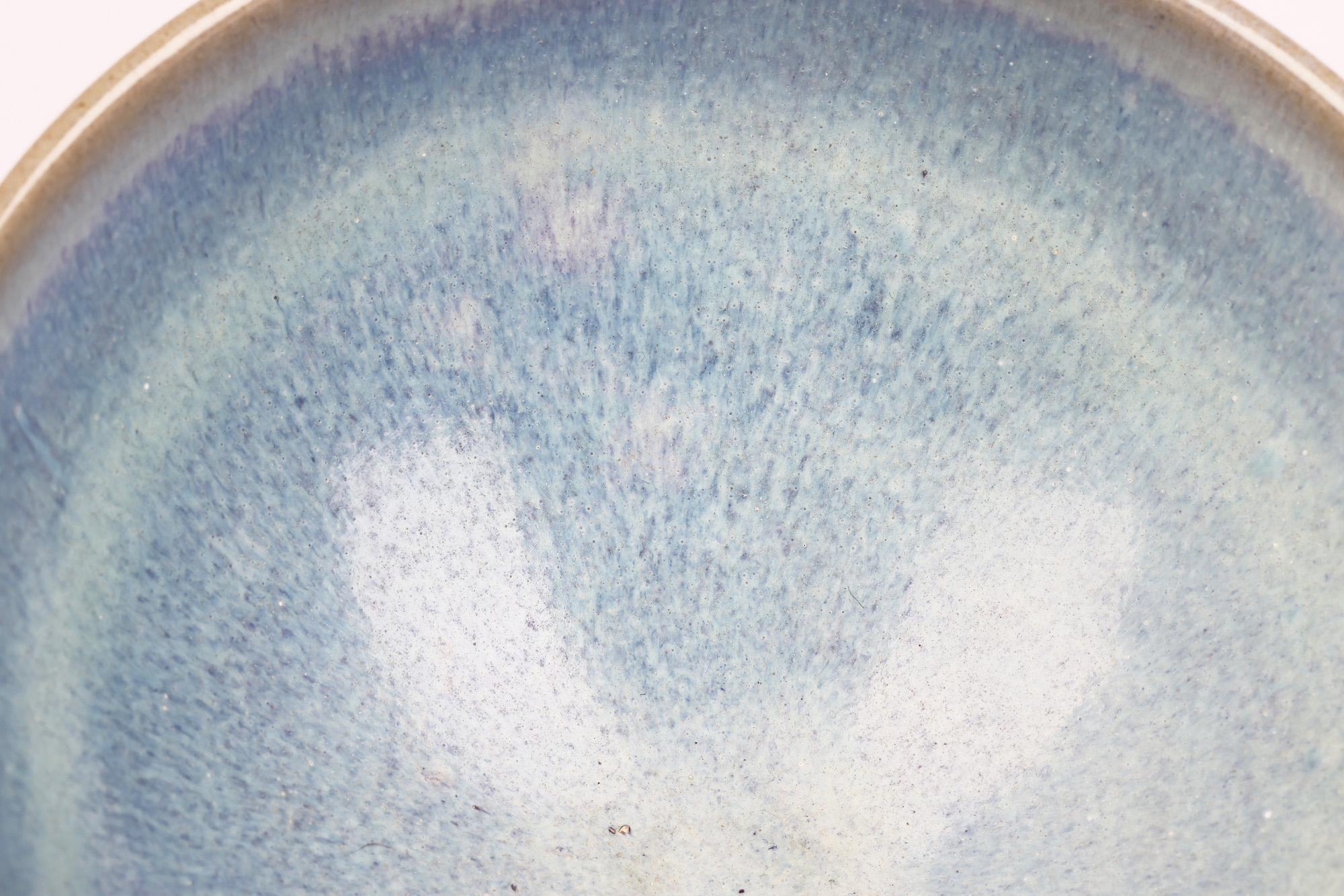 Chinesische Jun Ware Schale aus glasierter Kunstkeramik mit blauem Harenpelz (Töpferwaren) im Angebot
