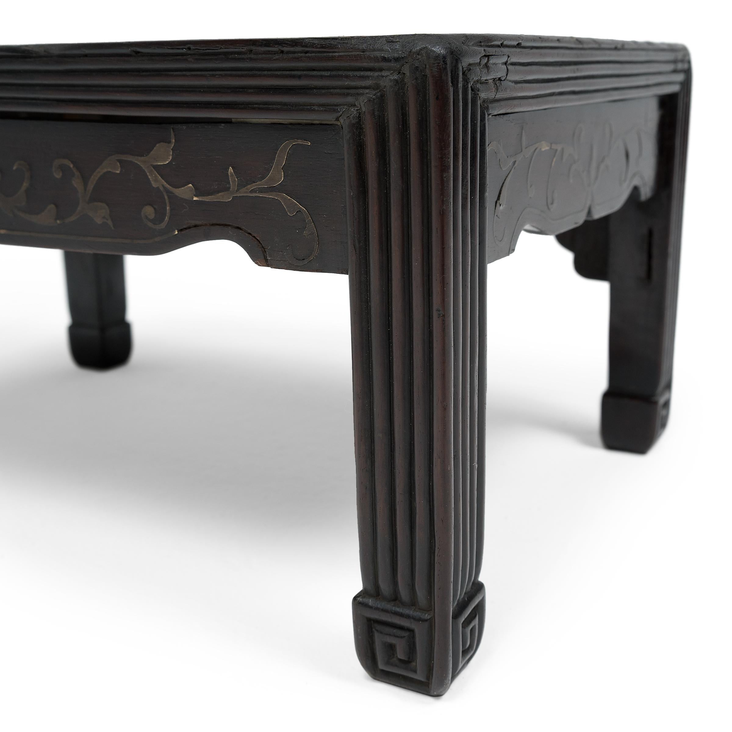 Qing Chinese Kang Table with Ridged Legs, c. 1800 For Sale
