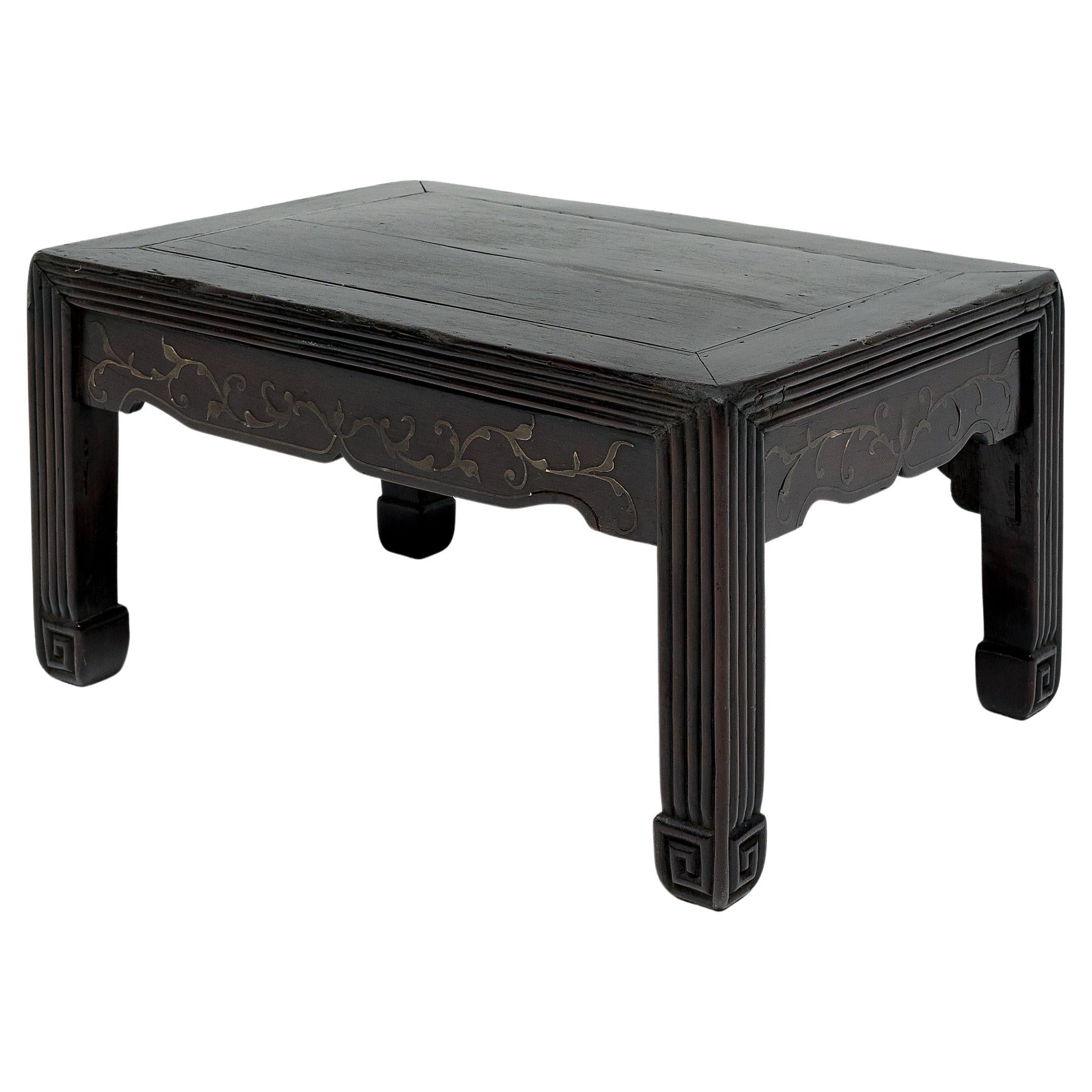 Chinese Kang Table with Ridged Legs, c. 1800 For Sale