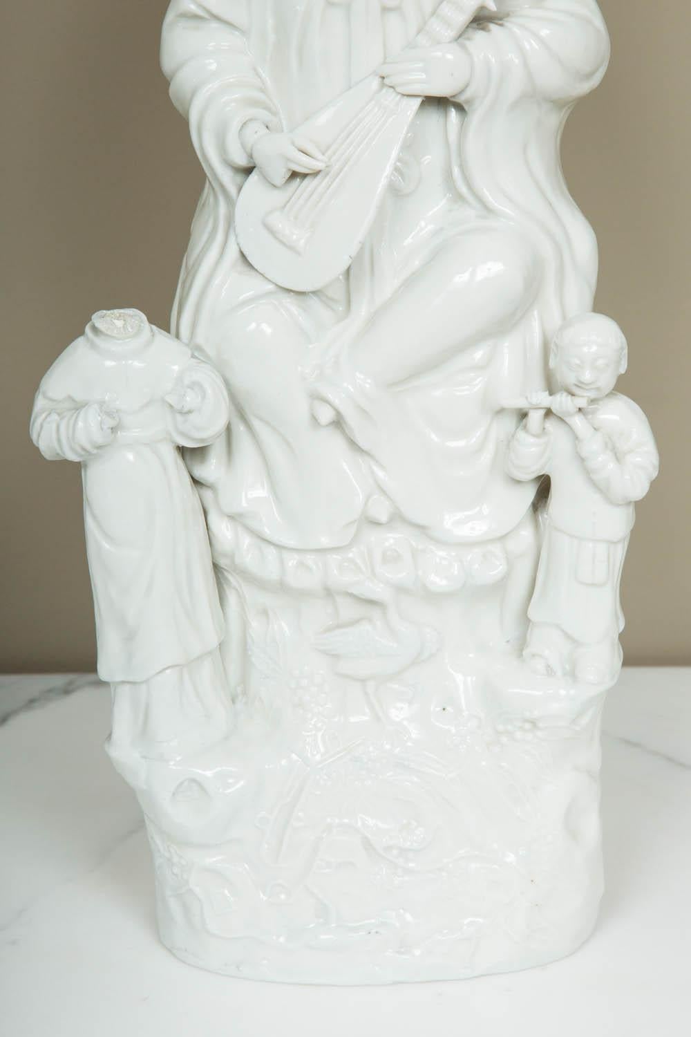 Chinese Kangxi Blanc de Chine Porcelain Model of Guanyin, 17th Century In Good Condition In London, GB