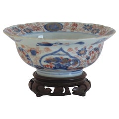 Chinese Kangxi Export Porcelain Imari Bowl with Wood Stand, Qing Circa 1700