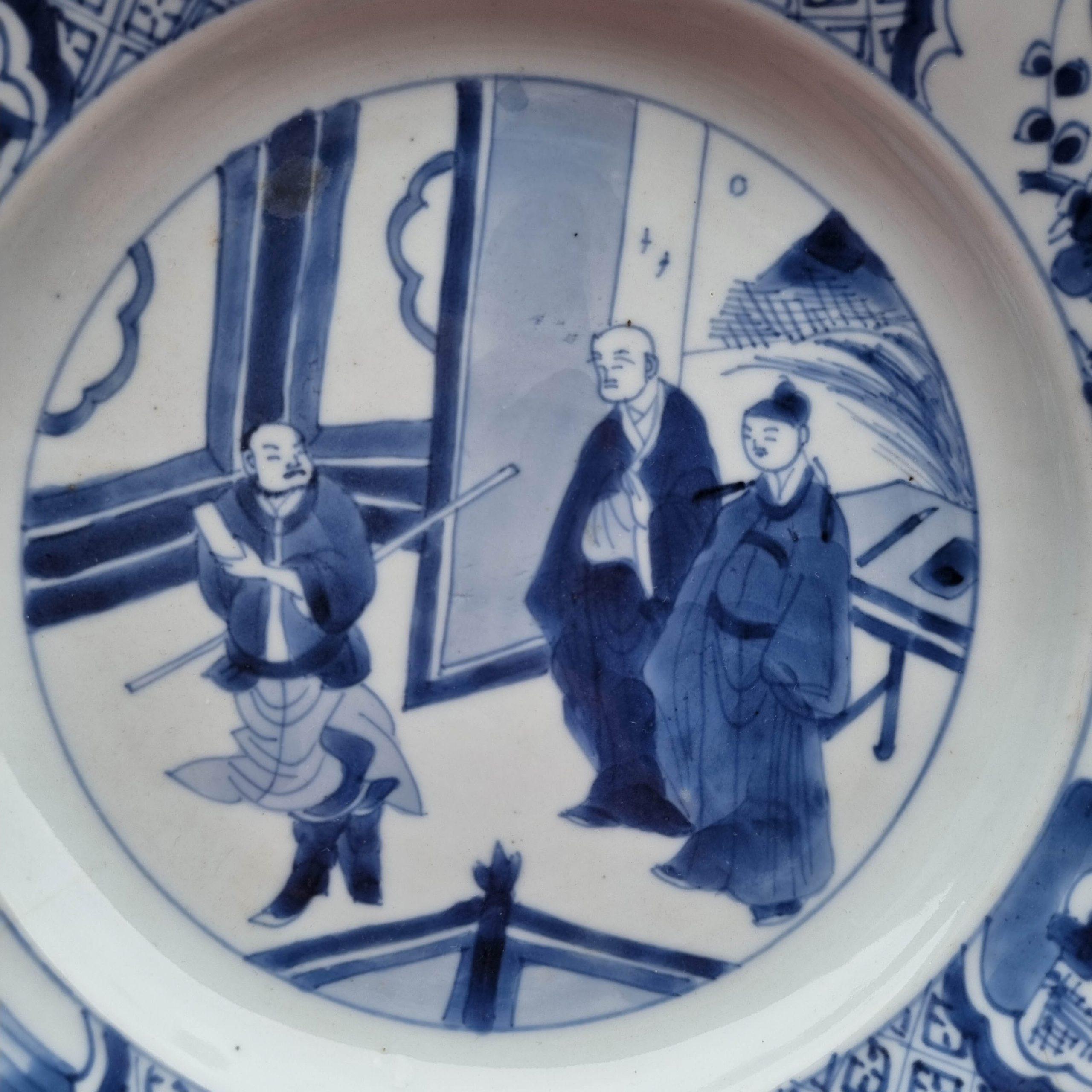 Chinese Kangxi Period Porcelain Dish Romance of the Western Chamber Blue White For Sale 2