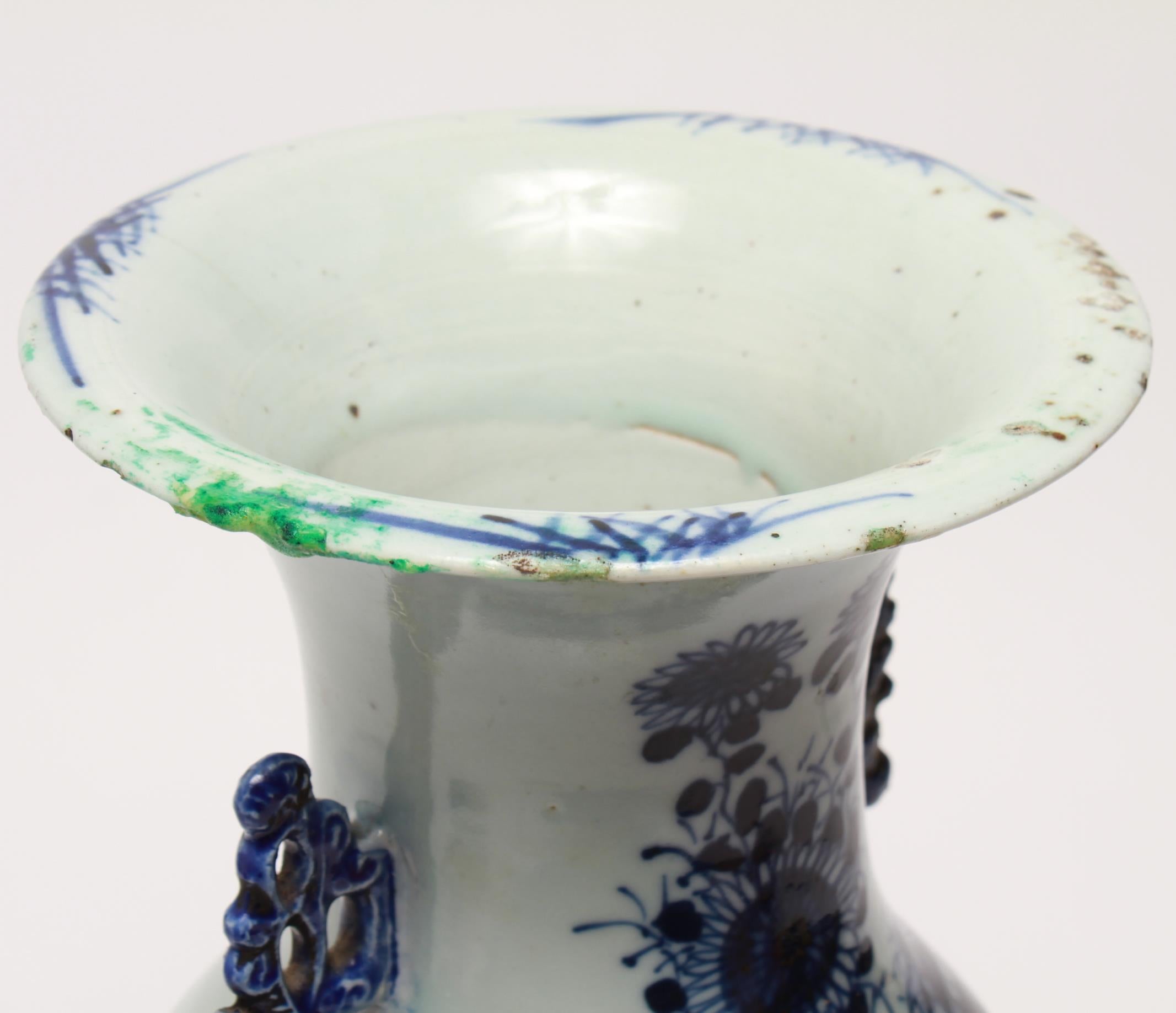 Chinese Kangxi Revival Porcelain Vase in Blue and White Underglaze In Good Condition In New York, NY