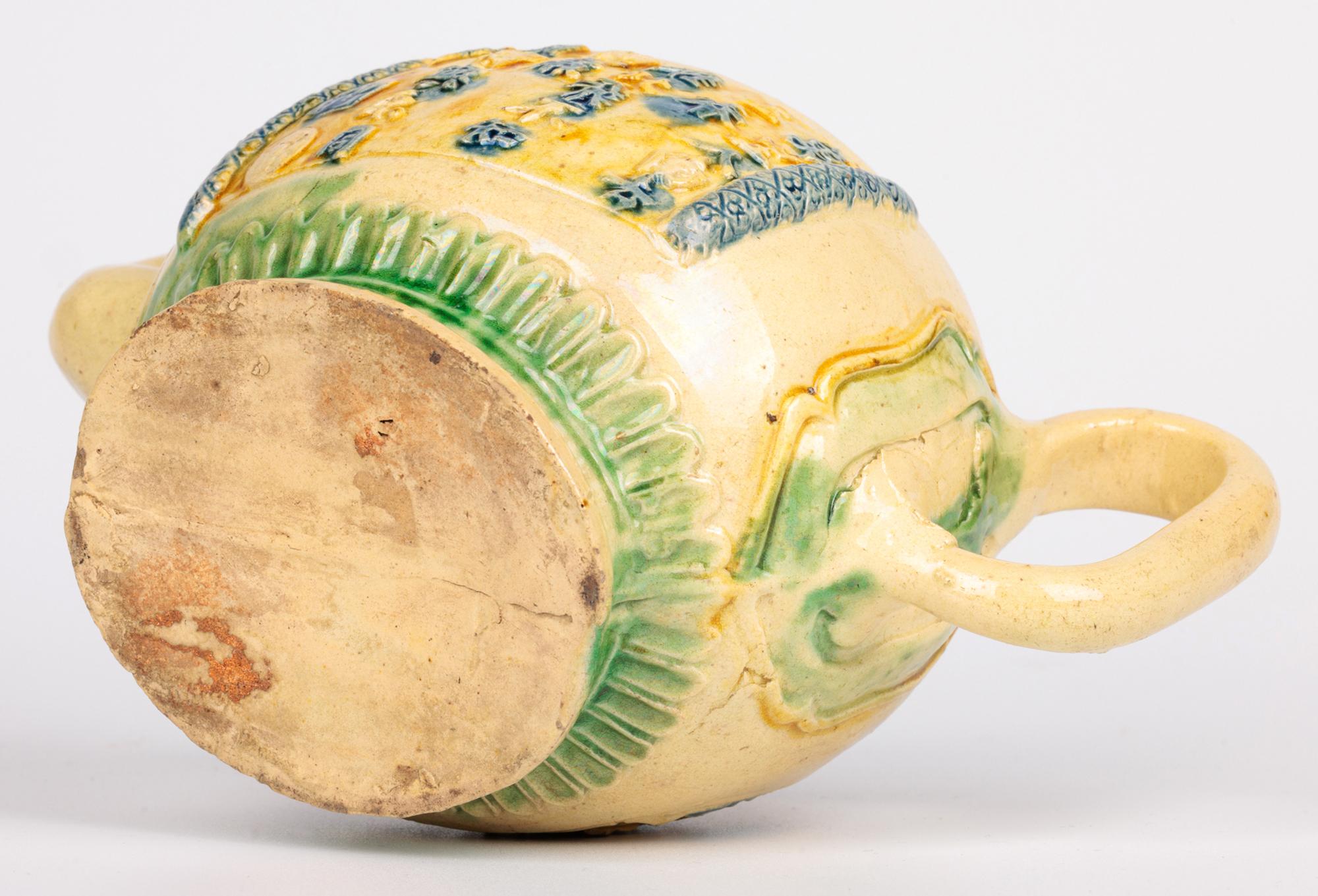 Chinese Kangxi Yixing Sancai Glazed Teapot with Rat Finial In Good Condition For Sale In Bishop's Stortford, Hertfordshire