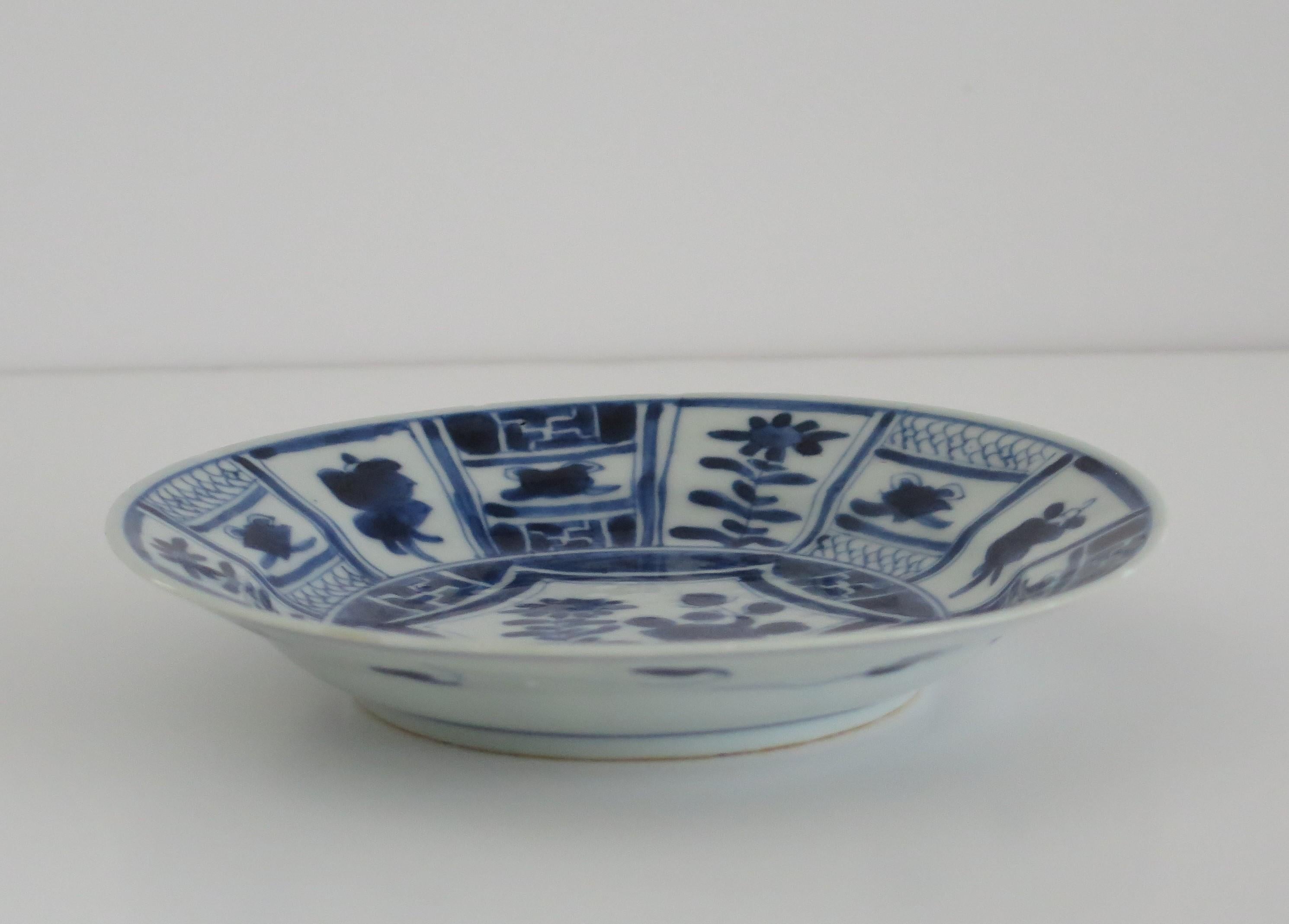 Chinesischer Kraak-Teller oder Schale aus Porzellan in Blau und Weiß, Ming Wanli, ca. 1610 im Angebot 3
