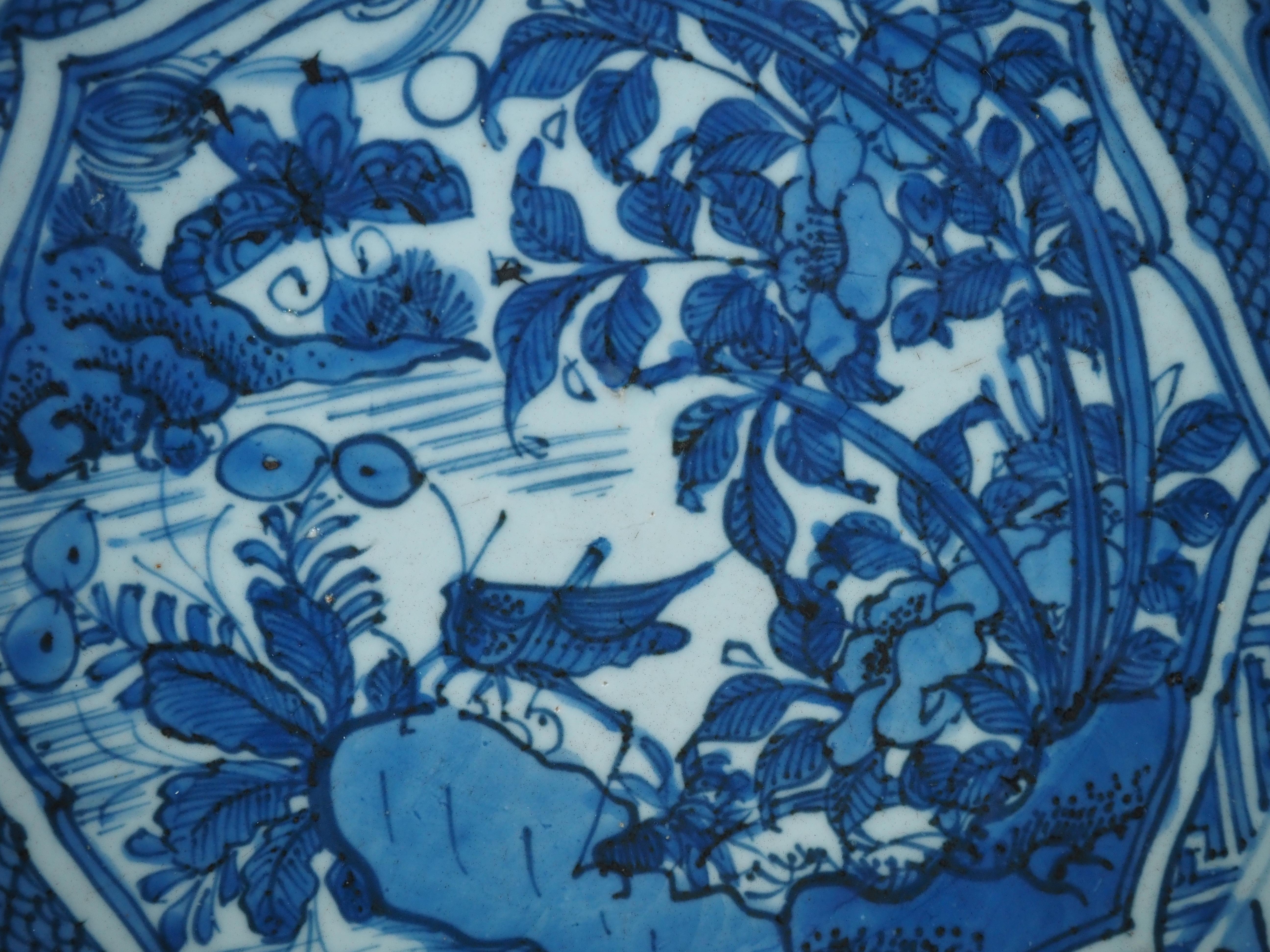 17ème siècle Plat chinois en porcelaine Kraak - Dynastie Ming, Période Wanli, Diamètre : 36.5 cm. en vente