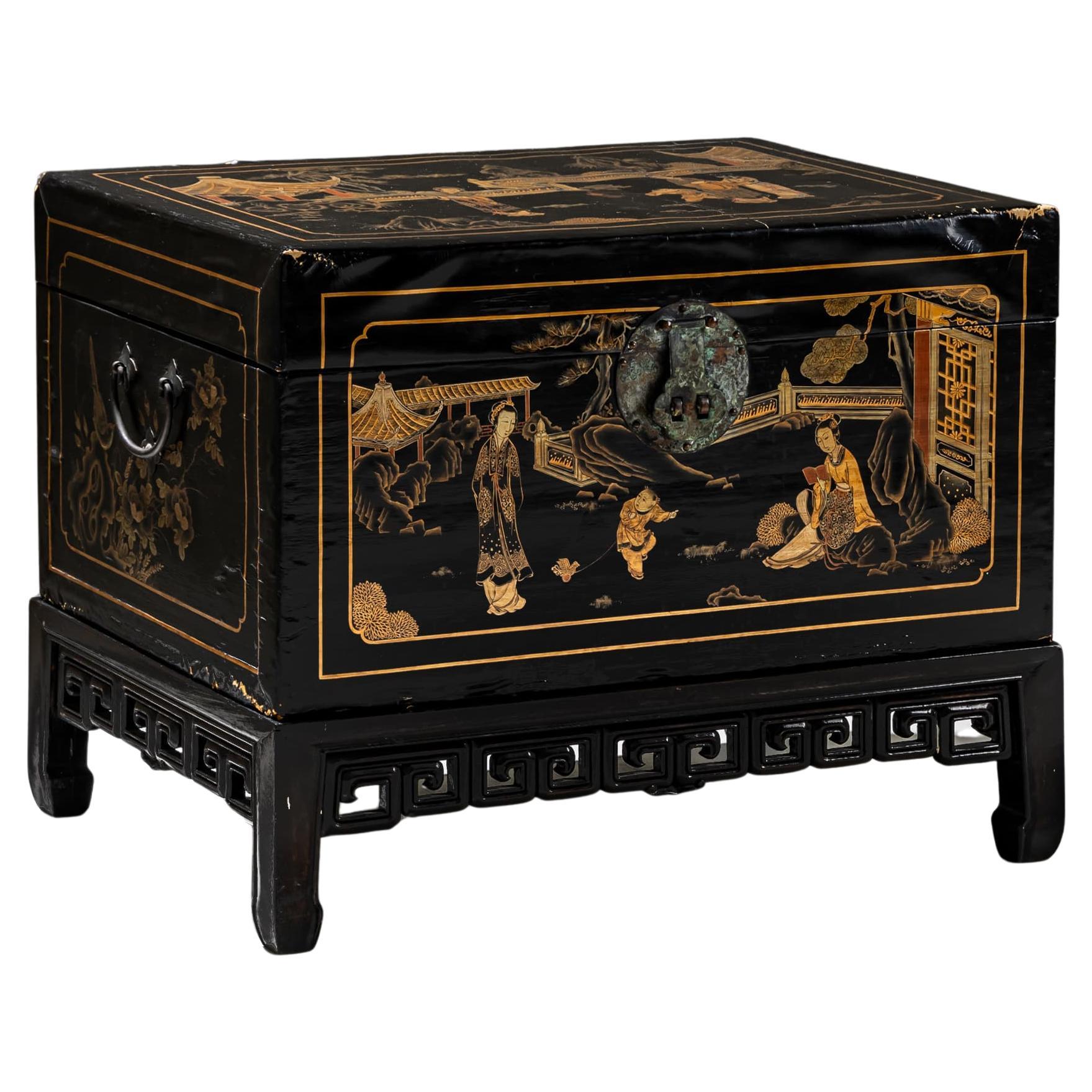 Chinese Lacquer Chest, Early 20th Century