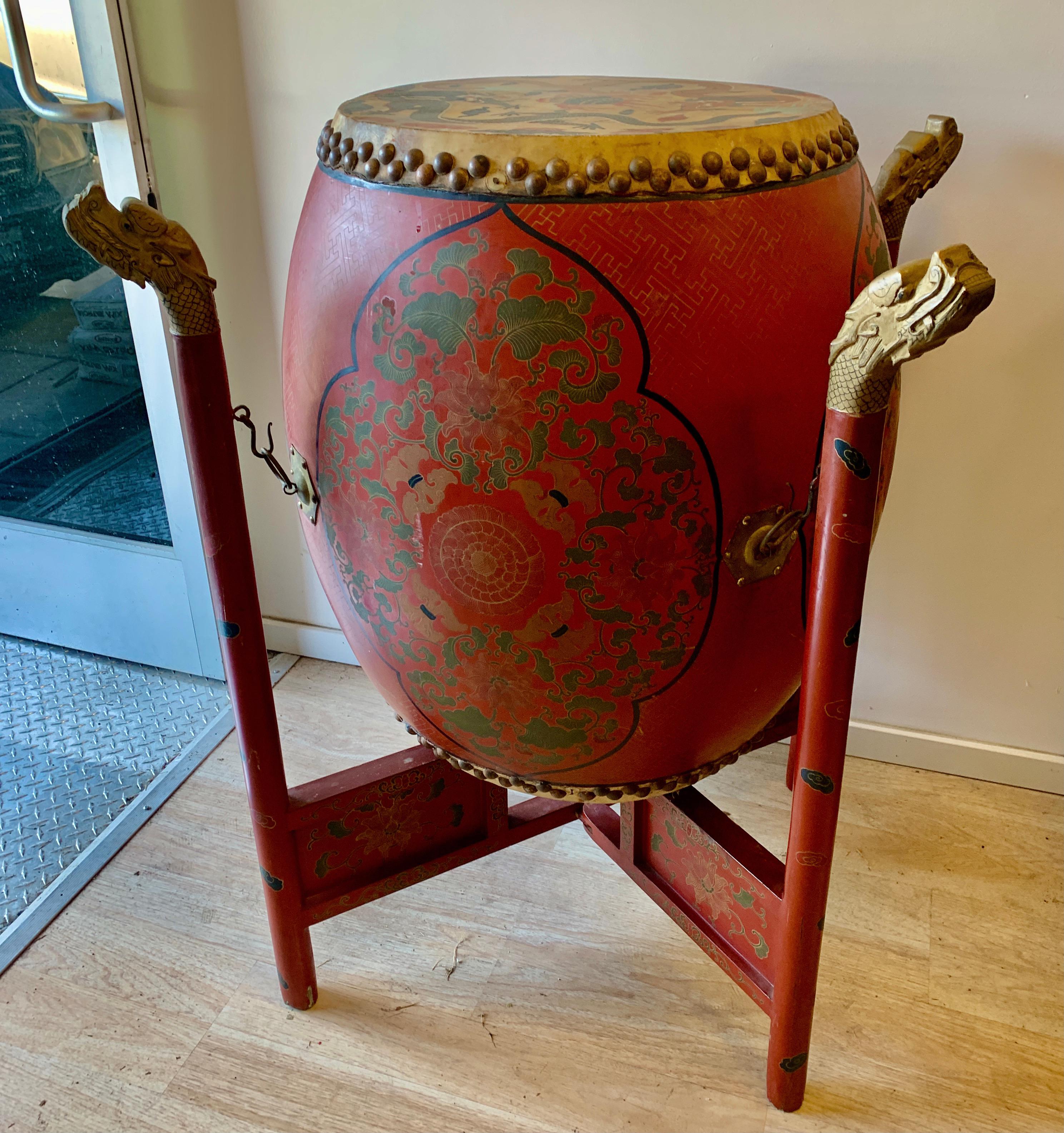 Chinese Lacquer Double Sided Qing Dynasty Drum with Wooden Stand and Drum Sticks For Sale 4