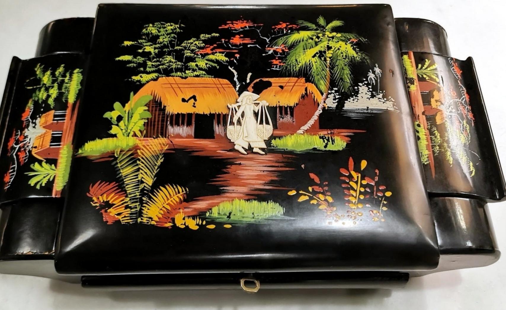 Lacquered Chinese Lacquer Hand-Painted Toiletry Box with Mirror For Sale