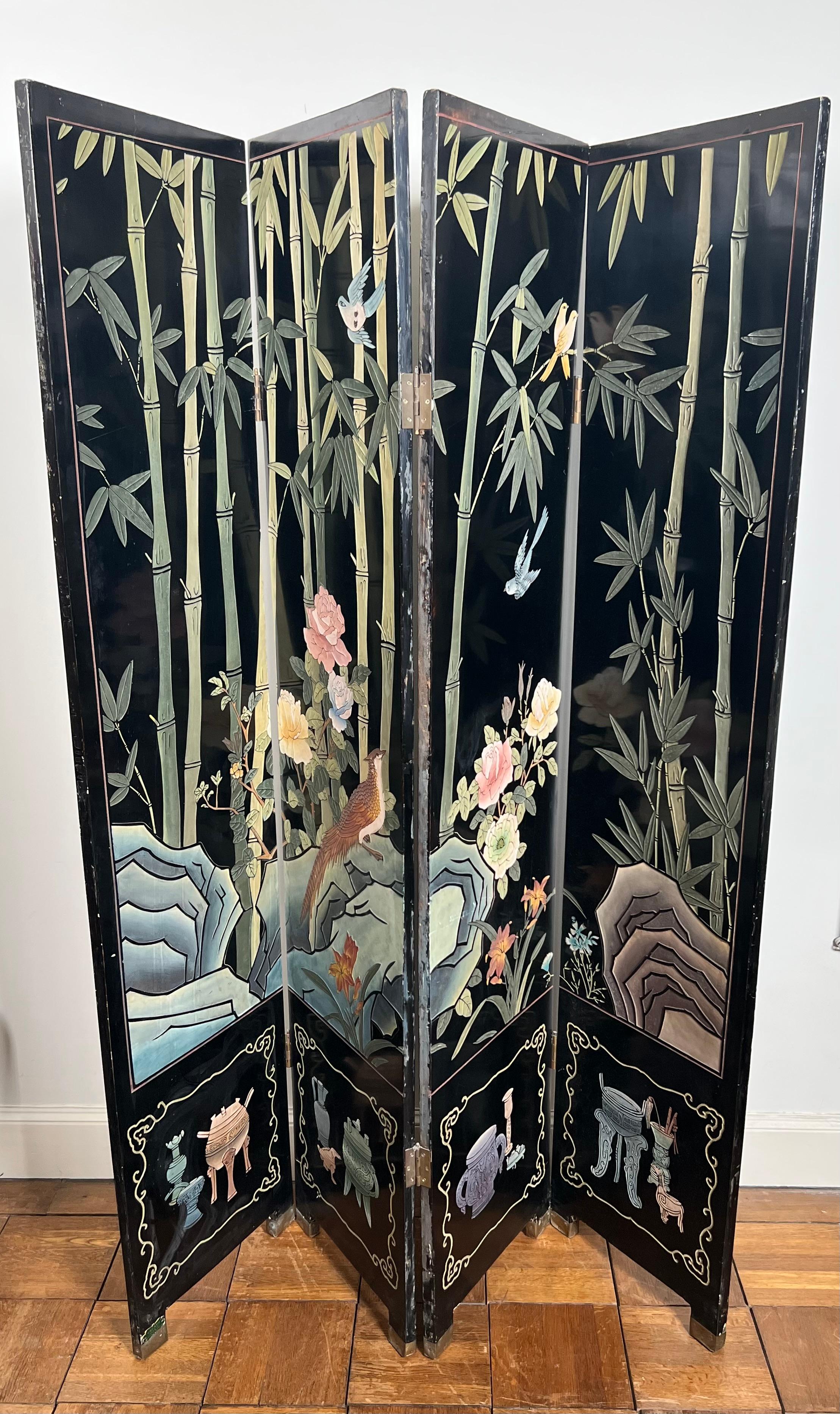 Paravent chinois en laque avec décorations d'oiseaux et de bambou Travail chinois. en vente 6