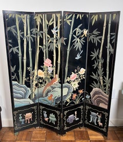 Chinese lacquer screen with bird and bamboo decorations. Chinese work.