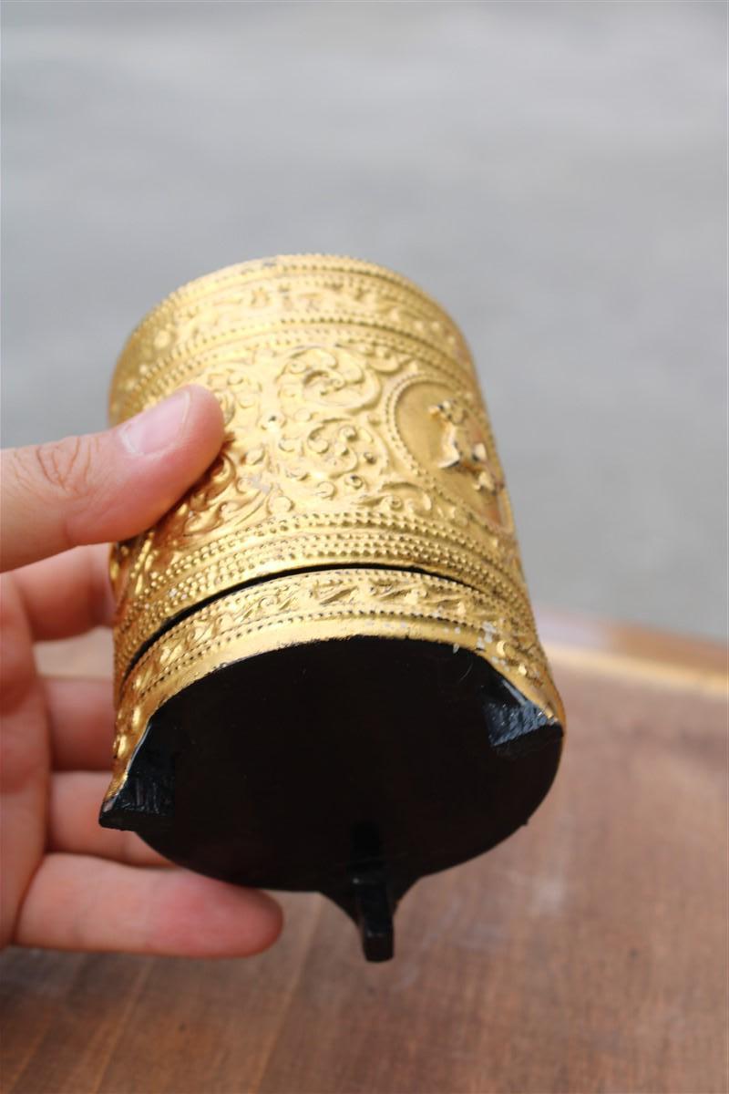 Boîte à tabac en laque chinoise avec décorations en or pur 24 carats 1940s en vente 3