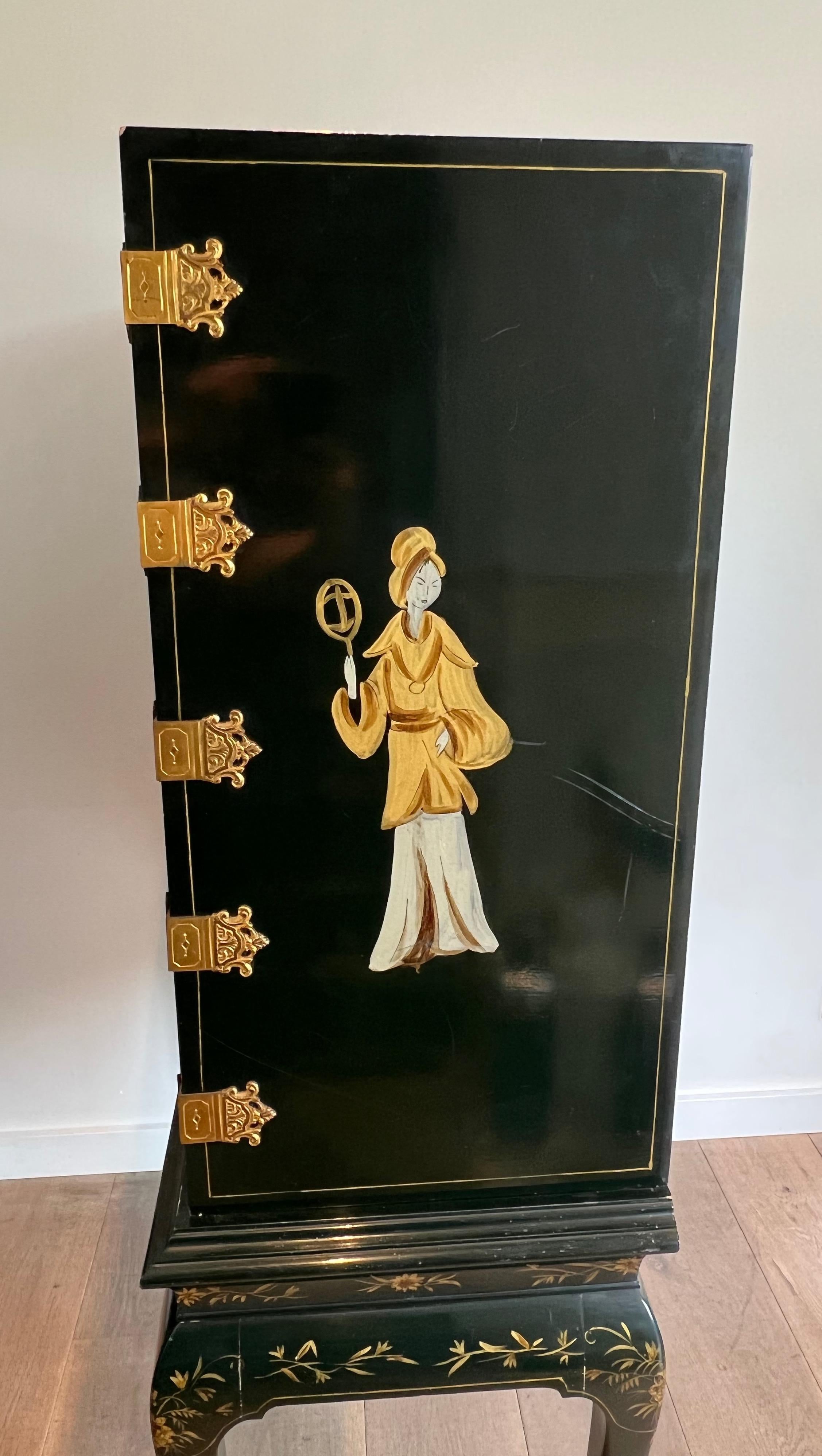 Chinese Lacquered and Gilt Cabinet For Sale 7