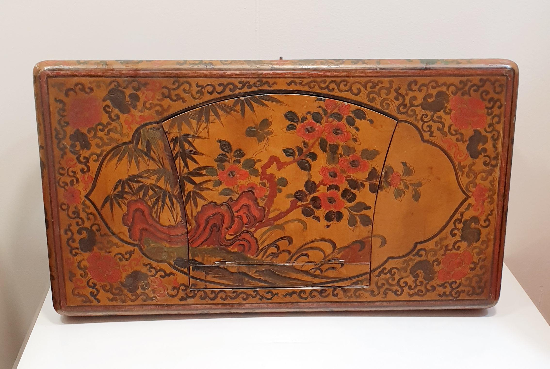 Chinese Lacquered Book Reading or Book Stool Early 19th Century In Excellent Condition For Sale In BILBAO, ES