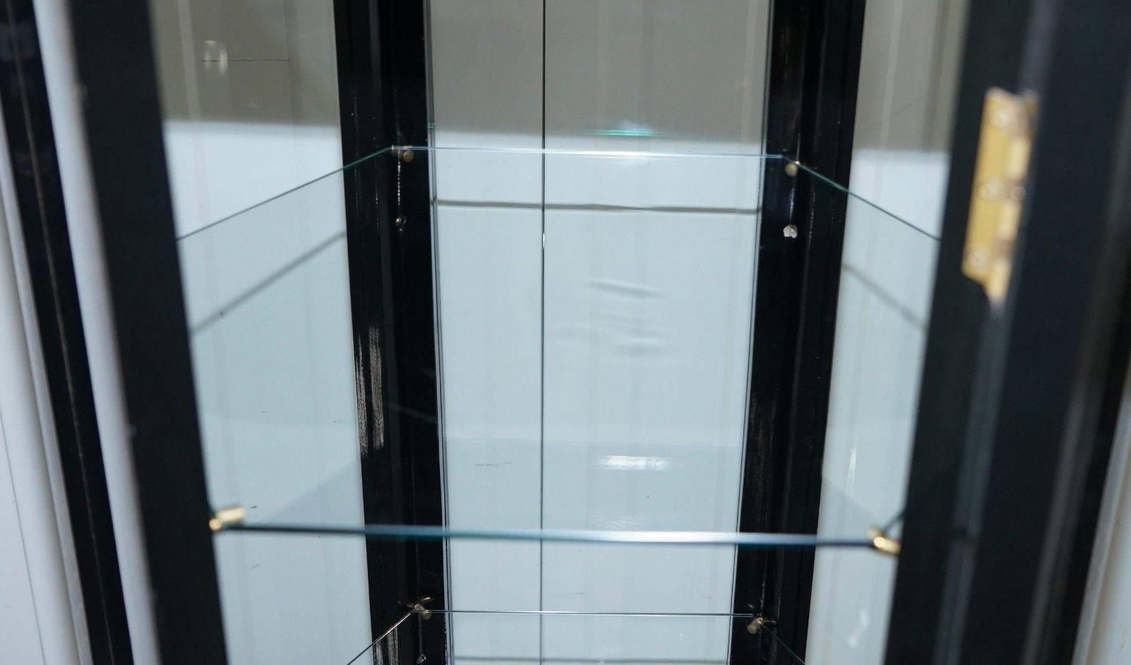 Chinese Lacquered Hand-Painted Gold Leaf Mother-of-Pearl Inlay Display Cabinet 3