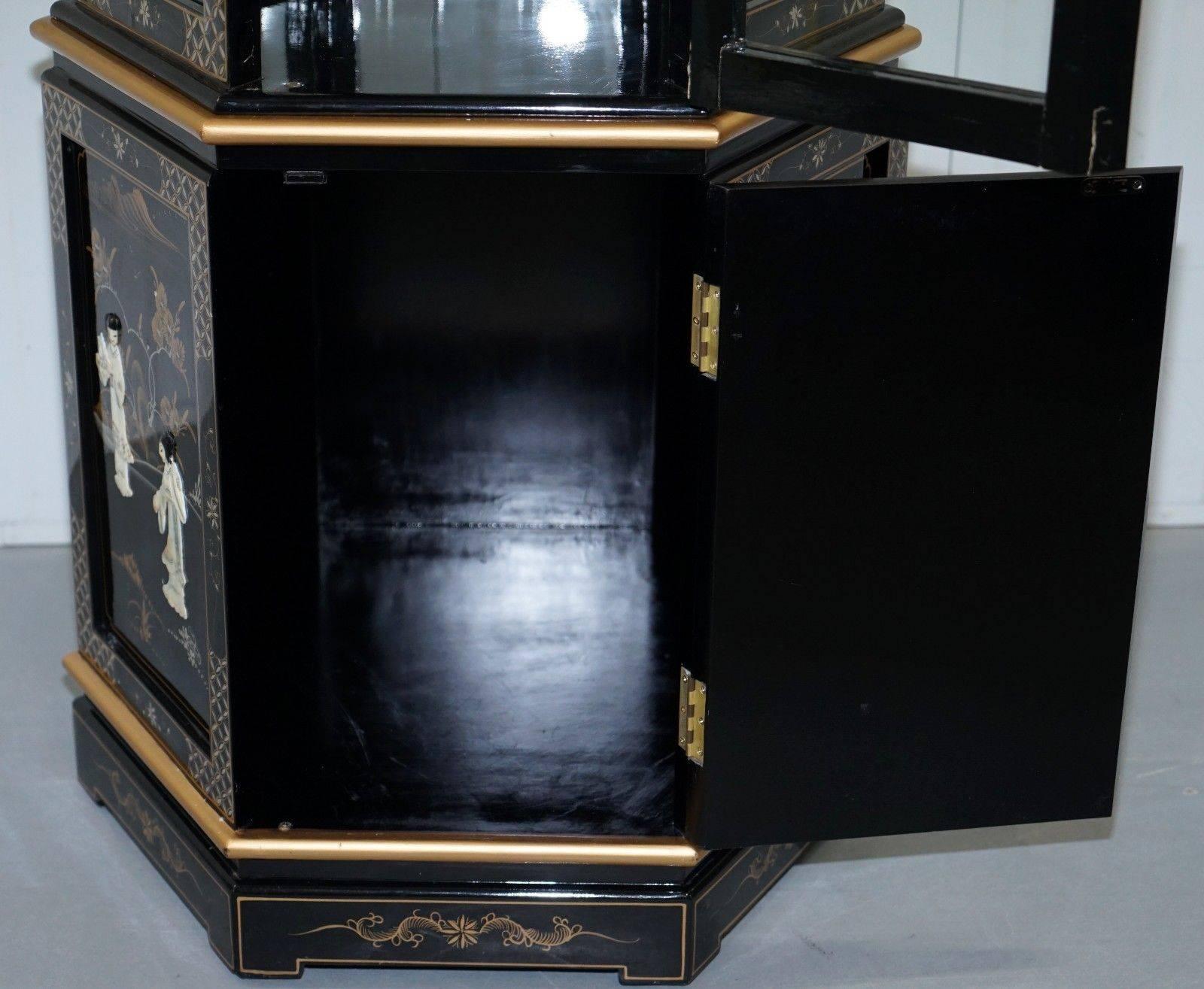 Chinese Lacquered Hand-Painted Gold Leaf Mother-of-Pearl Inlay Display Cabinet 2