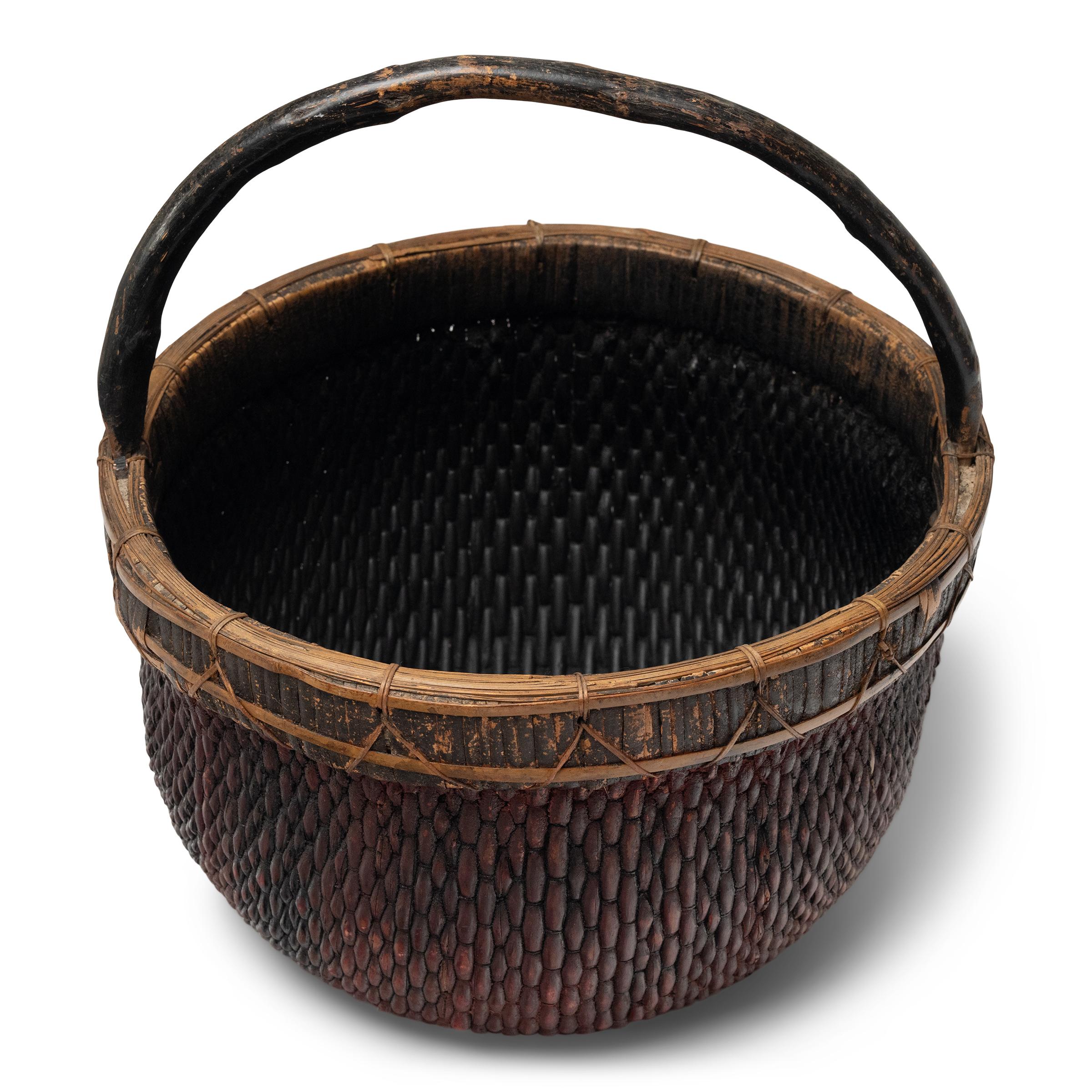 Rustique Panier de récolte chinois laqué, vers 1900 en vente