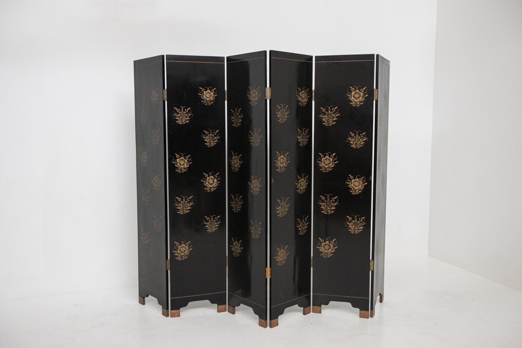 Chinese Lacquered Wood Screen with Inlaid Stones 10