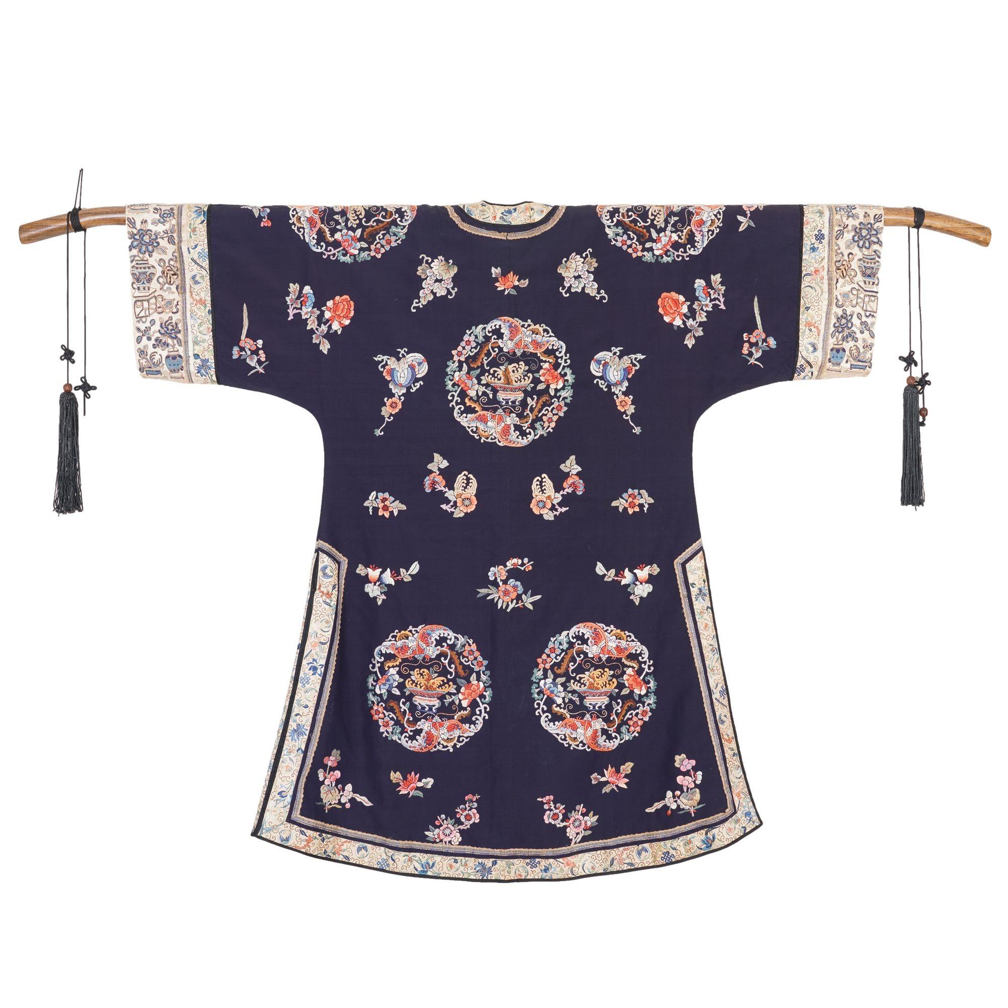 Chinesische Damen-Seidenjacke, um 1890 im Angebot 6